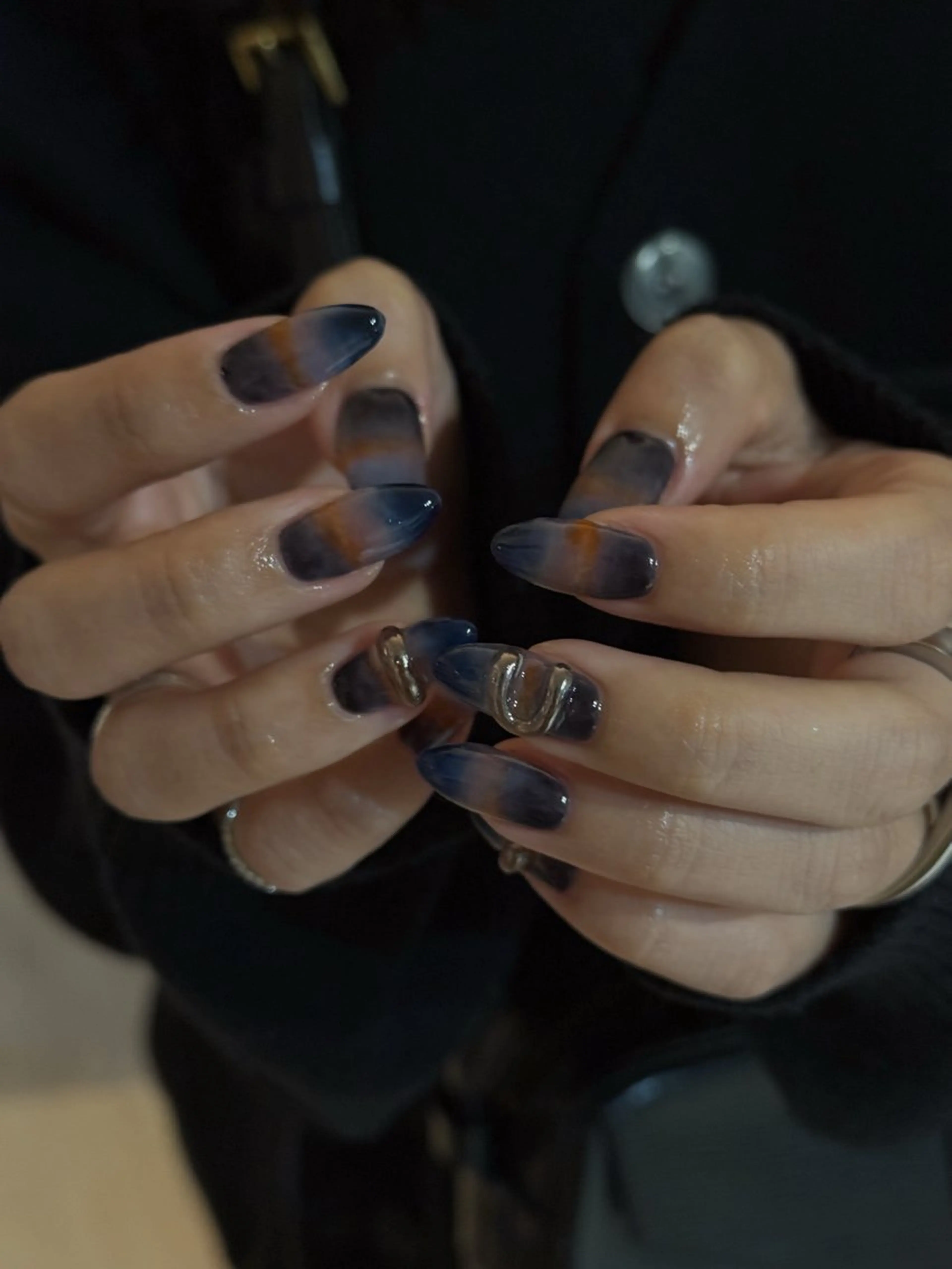 ネイル アートネイル 韓国ネイル ニュアンスネイル ぷっくりネイル ハンドネイル ハンドケア talo .のネイルデザイン