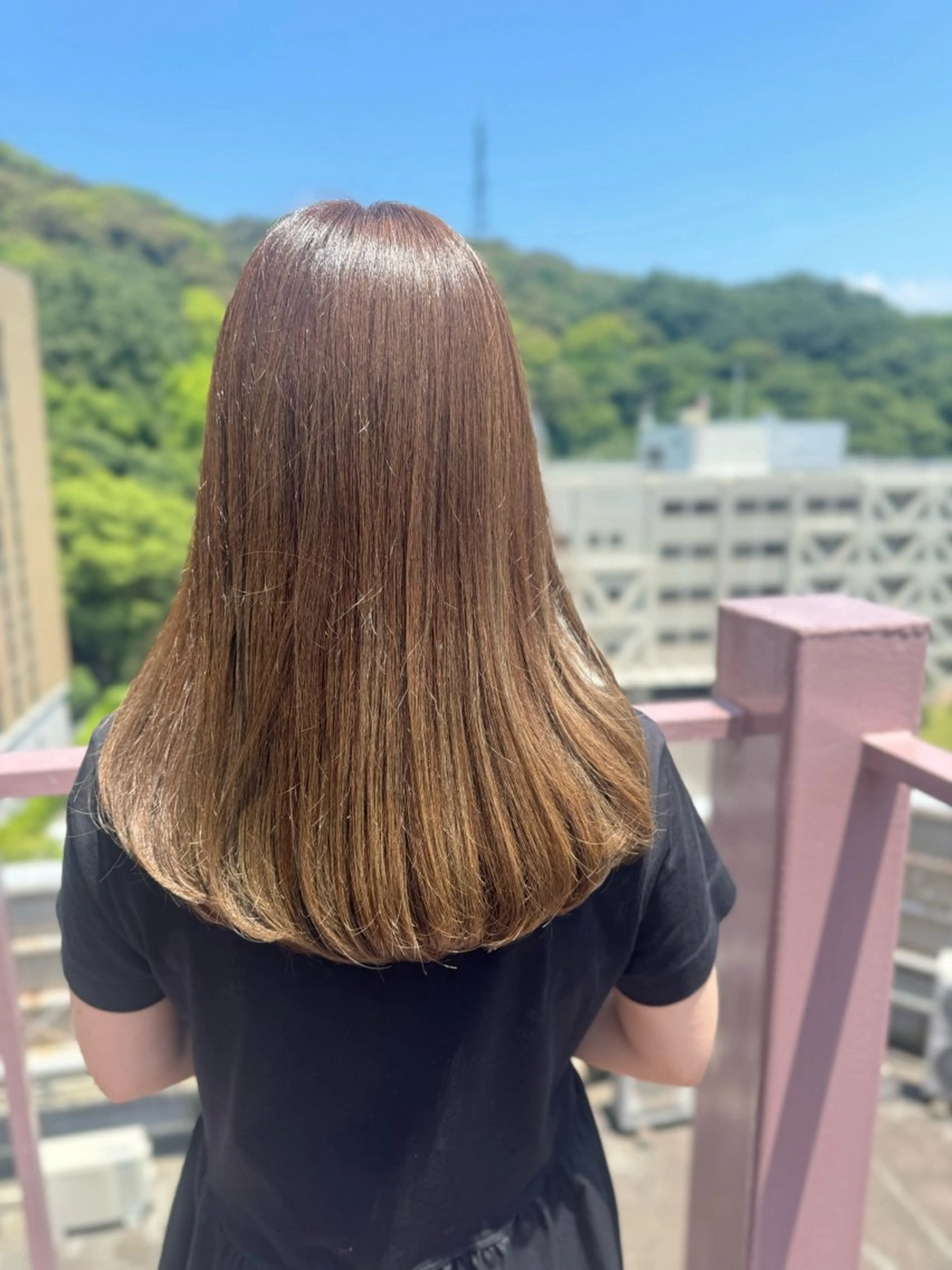 セミロング カラー ベージュカラー オリーブベージュ カット ヘアカラー Viage （ビアージュ）のヘアスタイル
