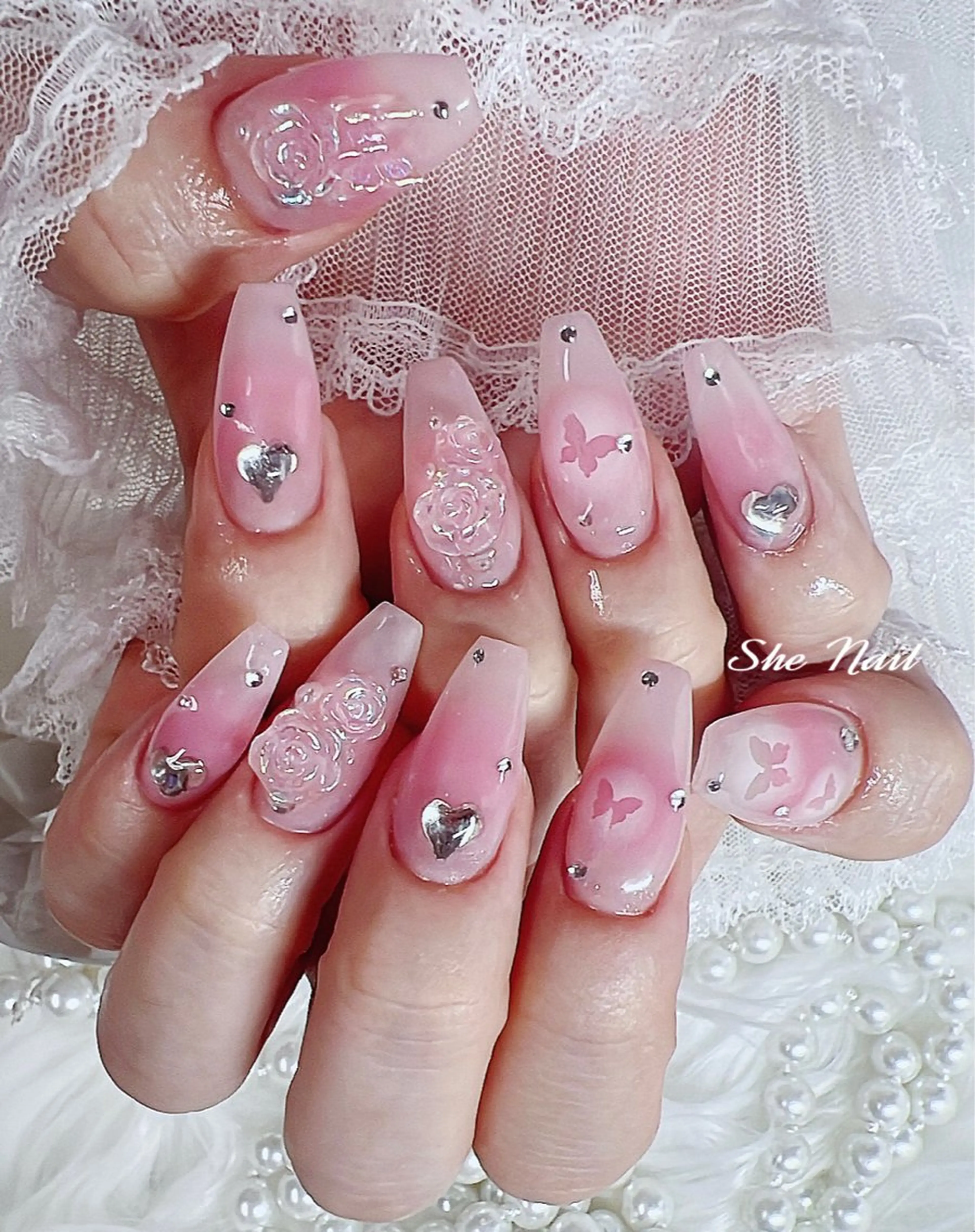 ネイル チークネイル 長さ出し フレンチネイル ガラスフレンチ マグネットネイル ハンドネイル She Nail所属・ISA_ BELLAのネイルデザイン