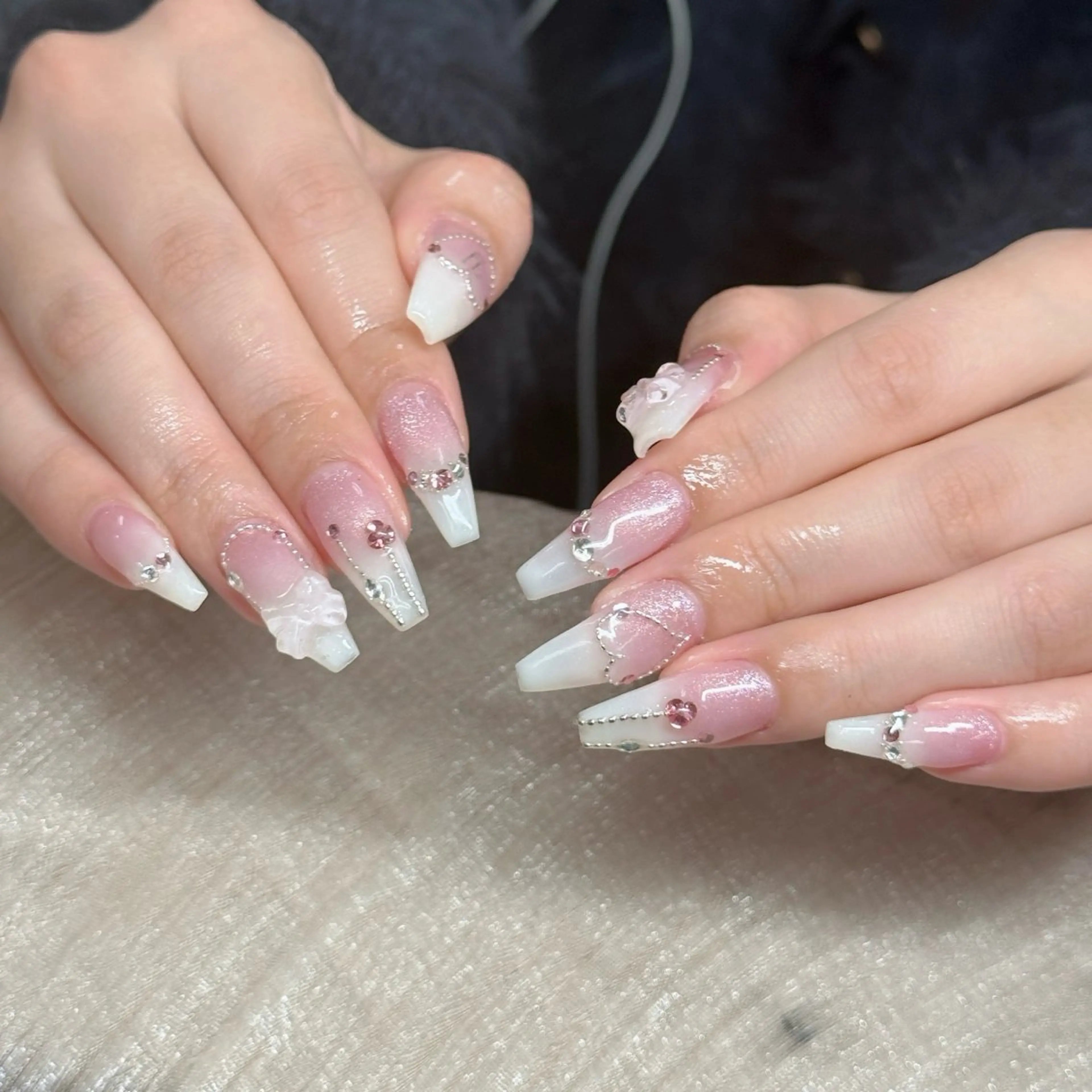 ネイル ロングネイル マグネットネイル リボン 夏ネイル スーパーロングネイル ハンドネイル Hani nailsalonのネイルデザイン