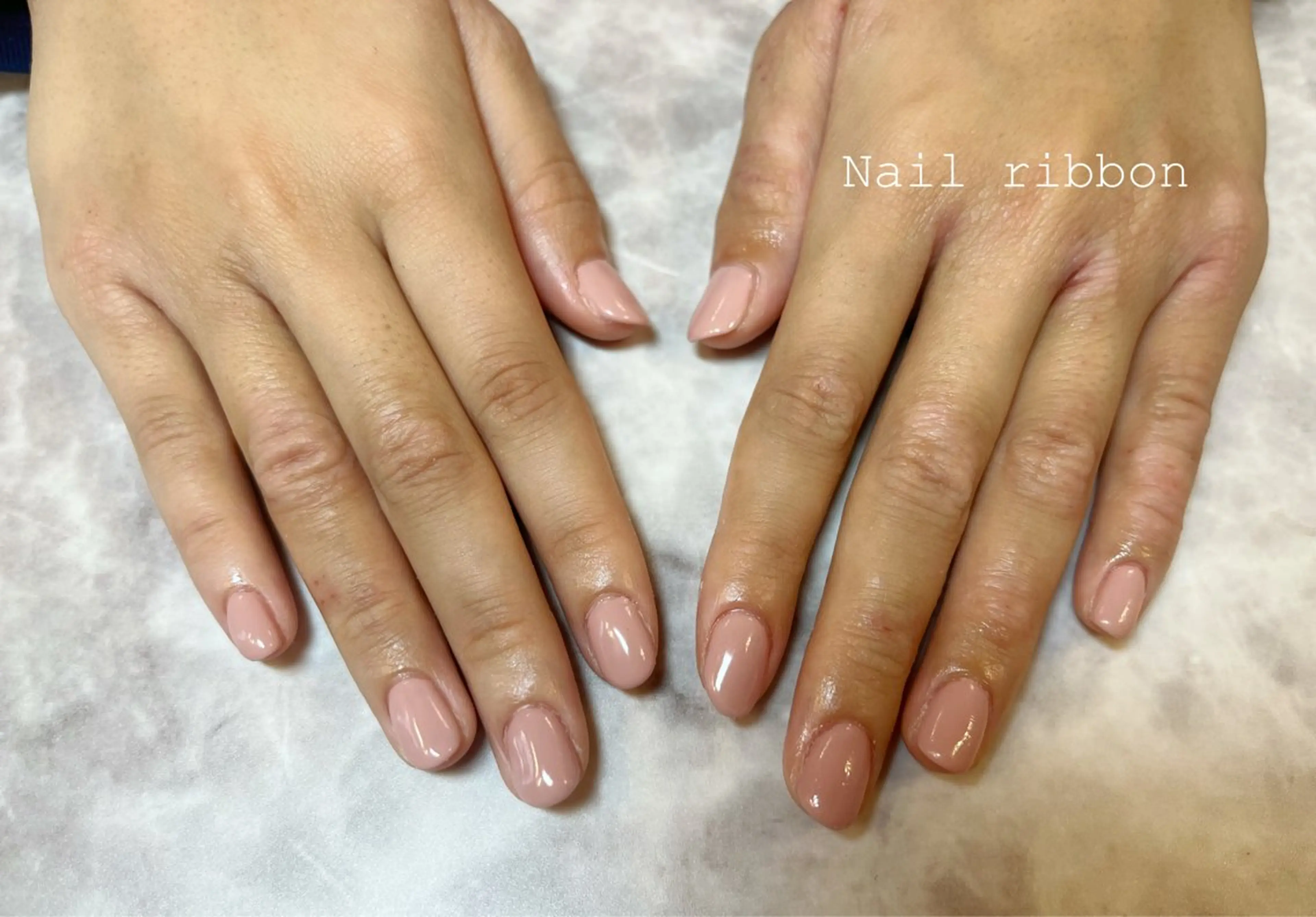 ネイル ピンク ピンクベージュ ハンドネイル ネイルリボン 笠井のネイルデザイン