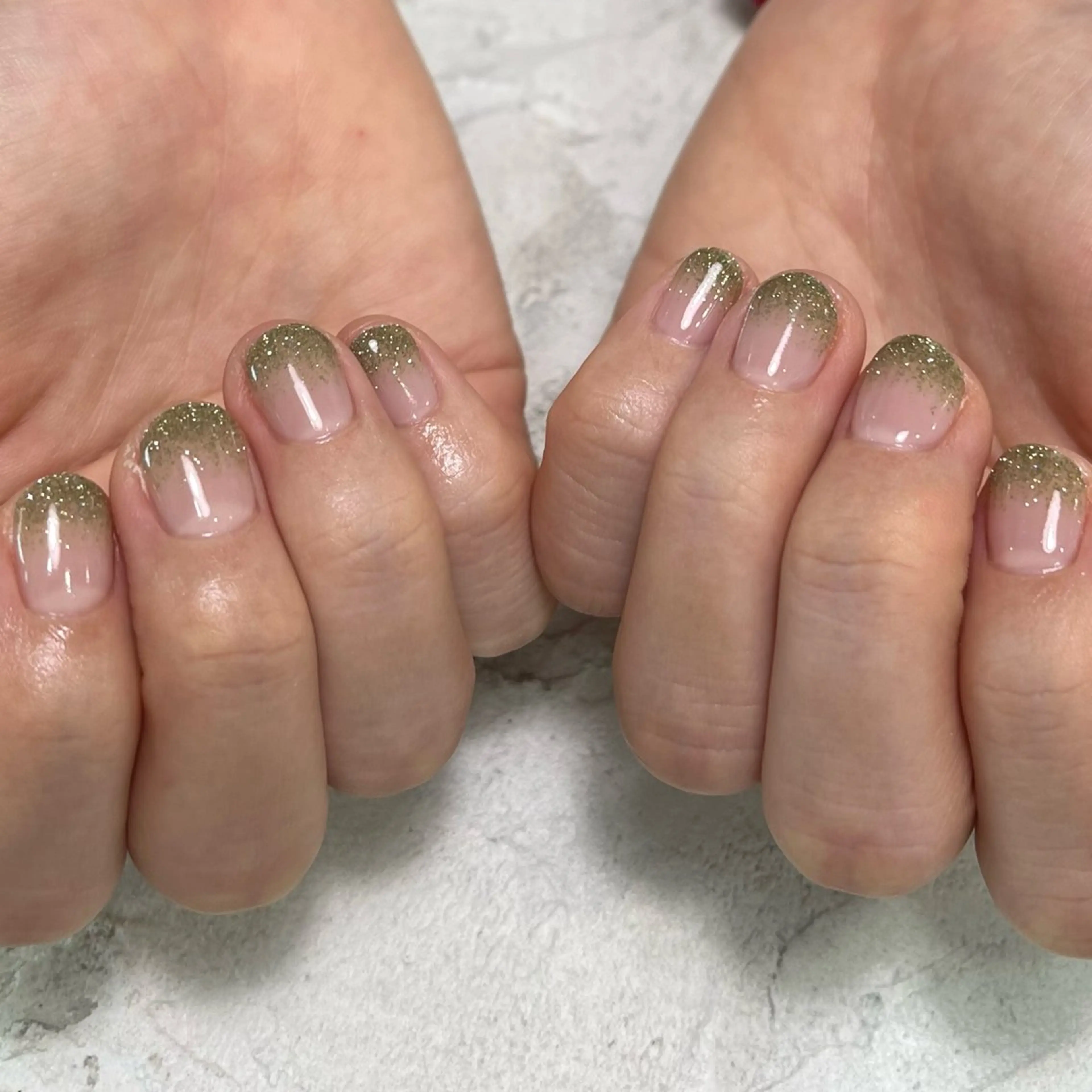 ネイル グラデーション サニーヒルズ藤沢 水口のネイルデザイン