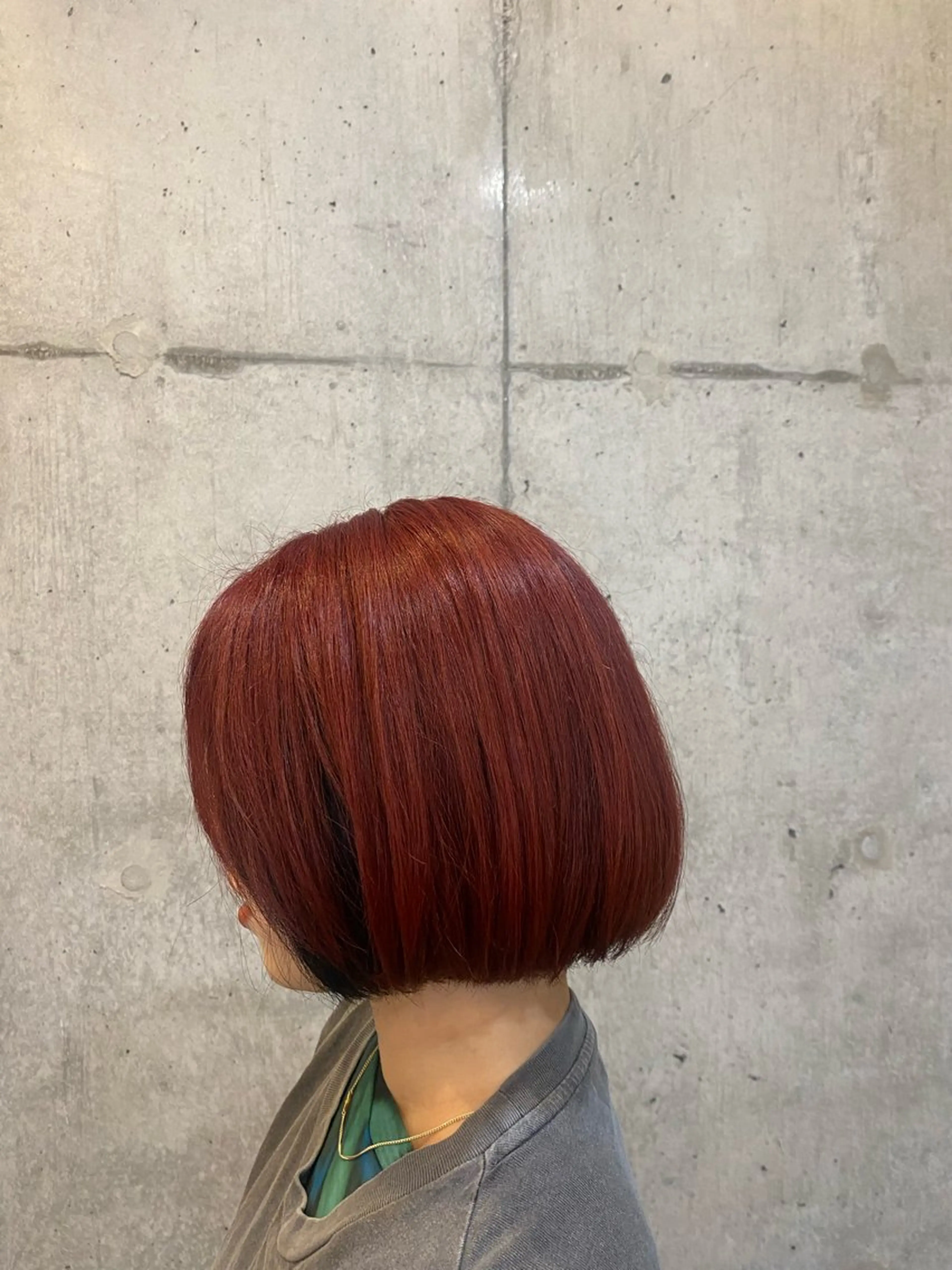 ショート カラー 黒髪 レッドカラー ヘアカラー HIYORI🧁 登戸のヘアスタイル
