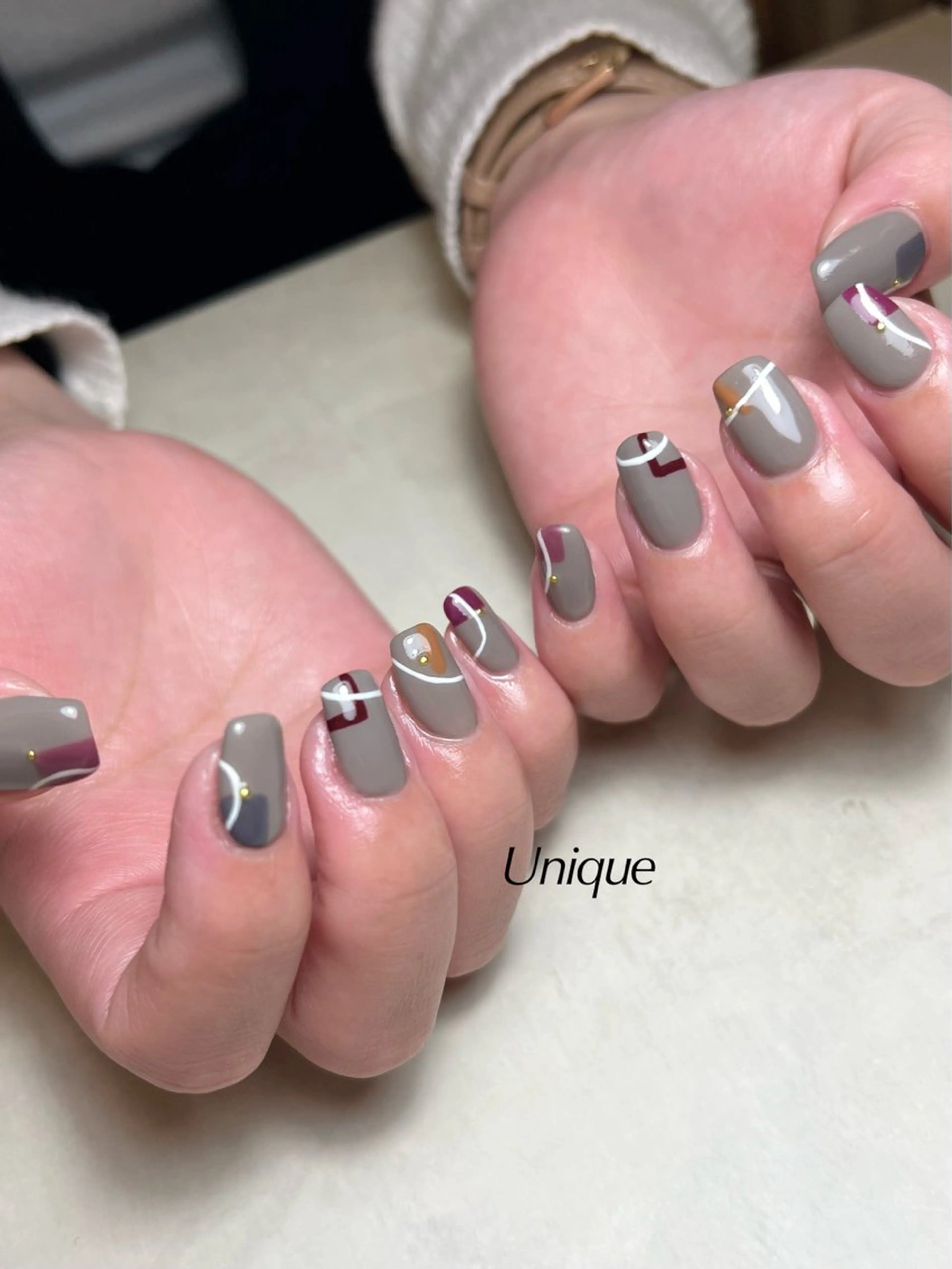 ネイル ハンドネイル Unique 【ユニーク】のネイルデザイン