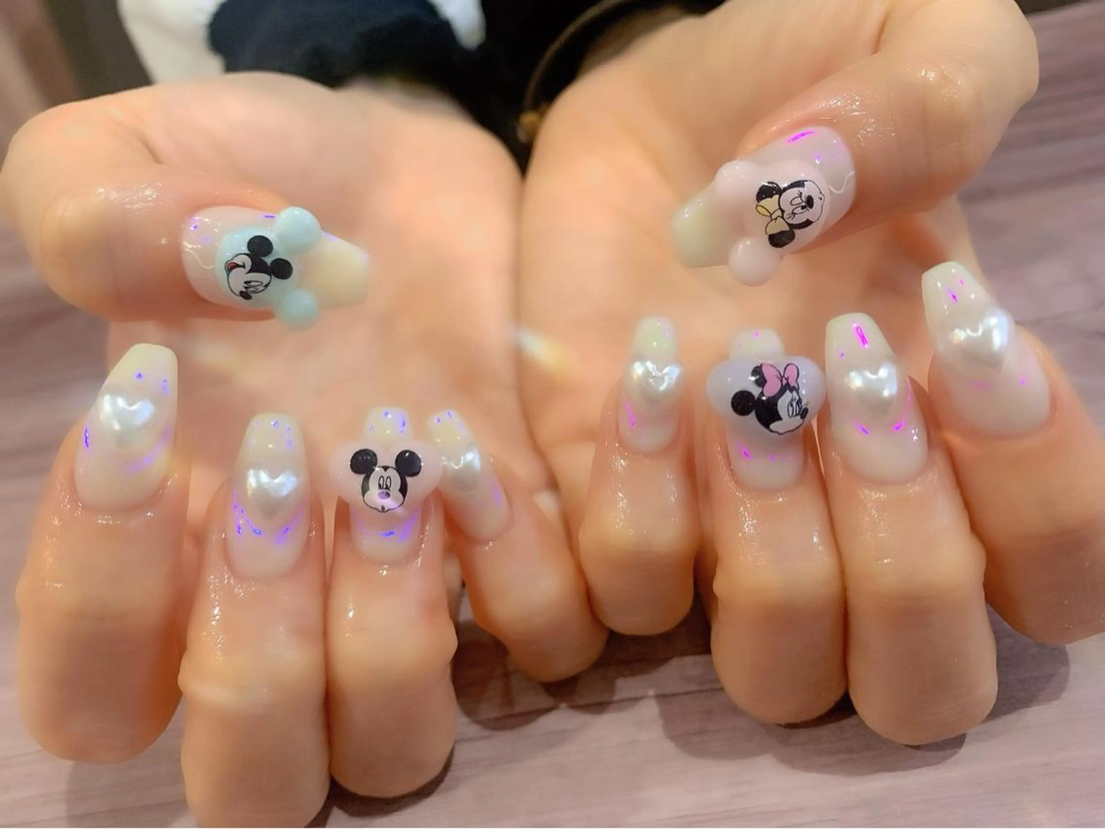 ミディアム ネイル ハンドネイル cho nailのネイルデザイン