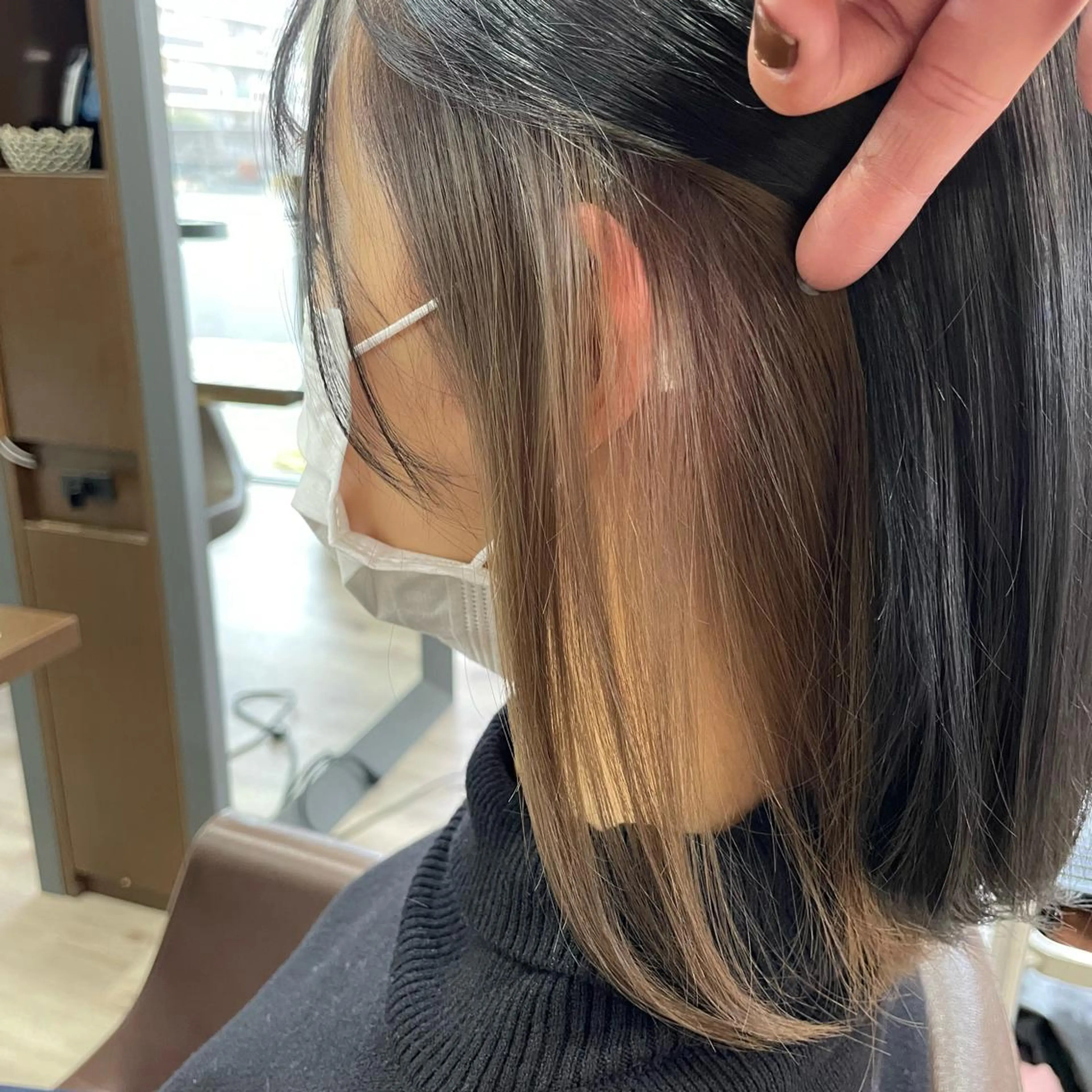 ミディアム カラー ベージュカラー ブリーチ イヤリングカラー たなか りなのヘアスタイル