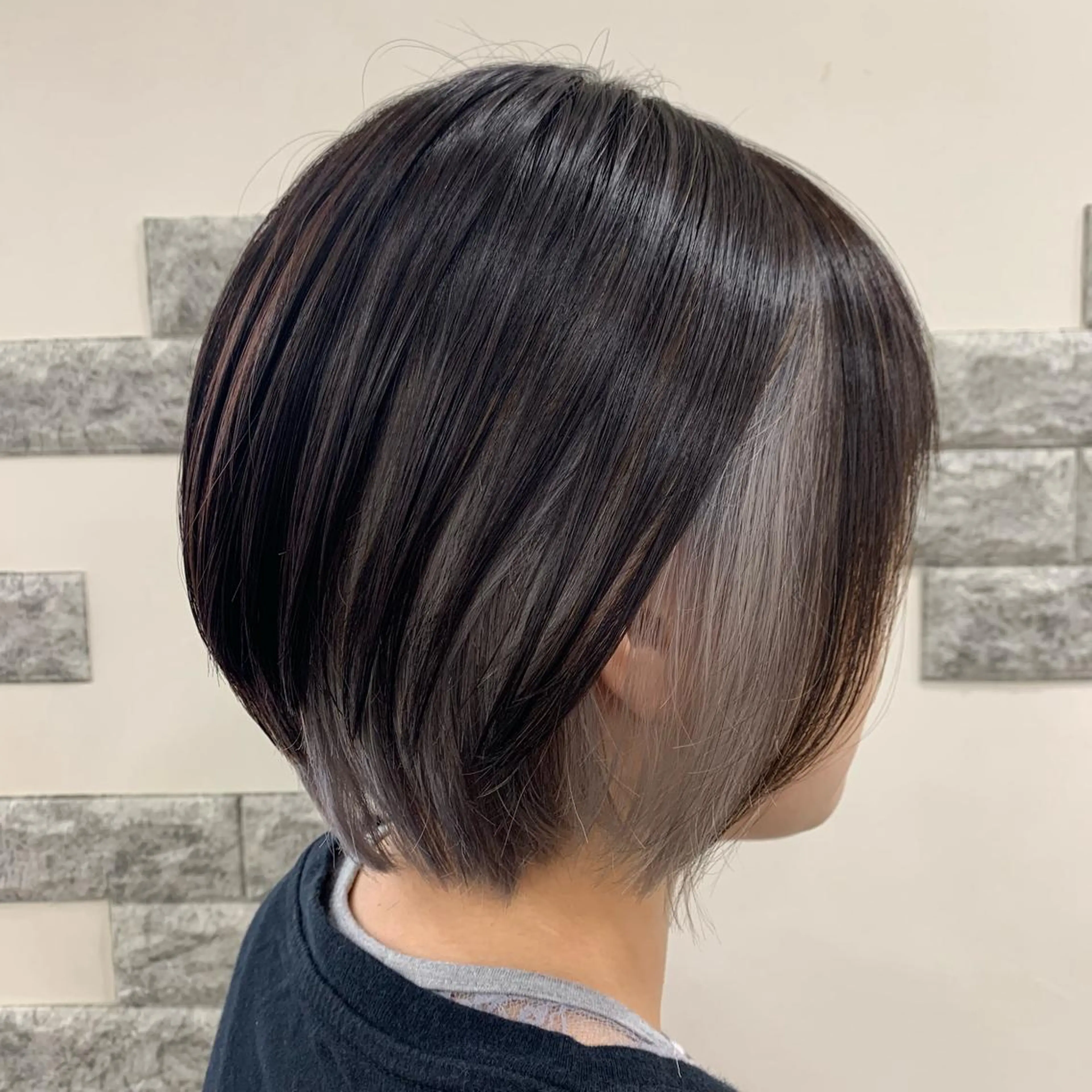 ショート カラー SALOWIN新宿三丁目 Frente店所属・薄田 珠美のヘアスタイル