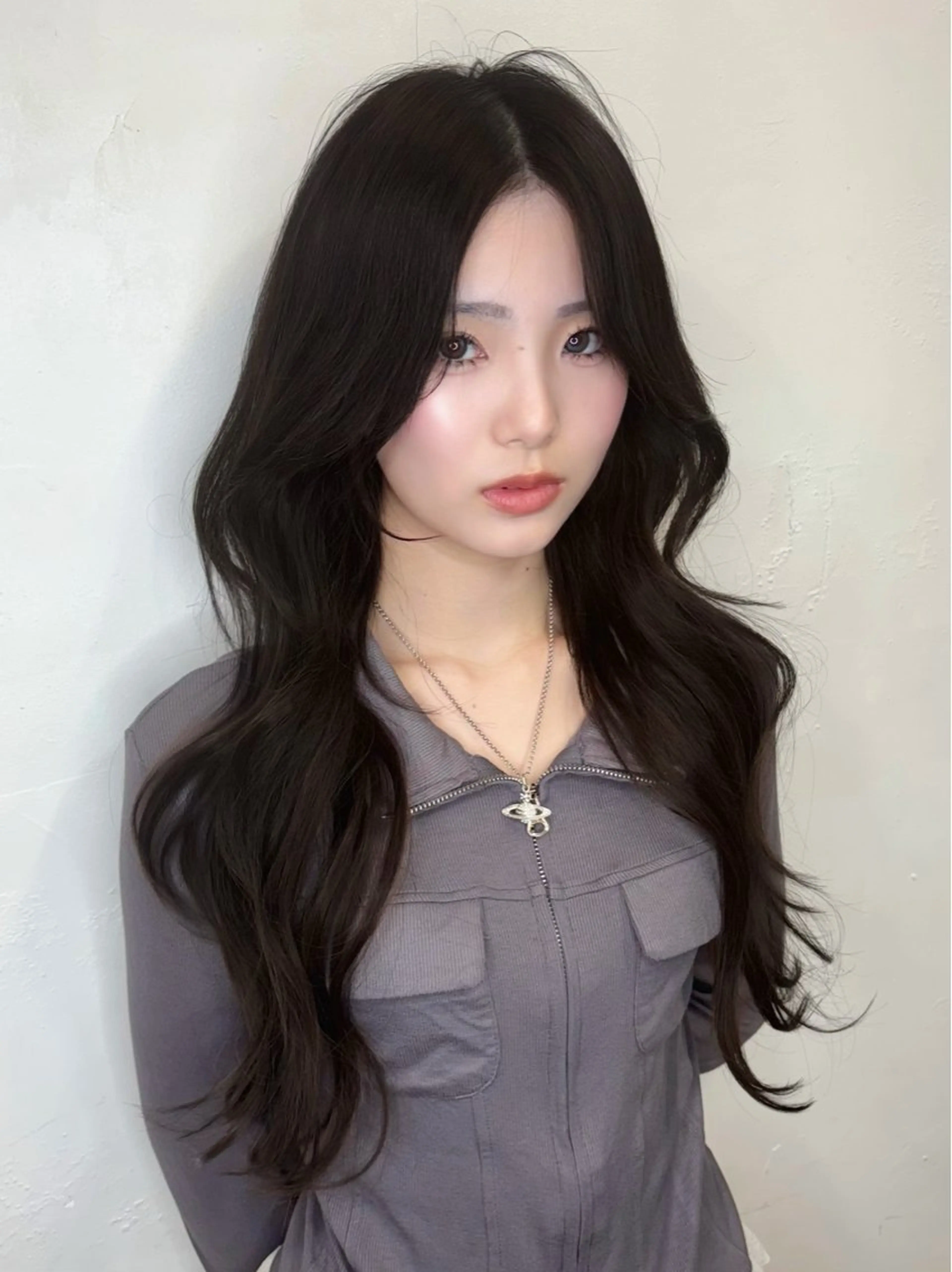 ロング 韓国風ヘア はせがわこもも/ 暗髪/髪質改善のヘアスタイル