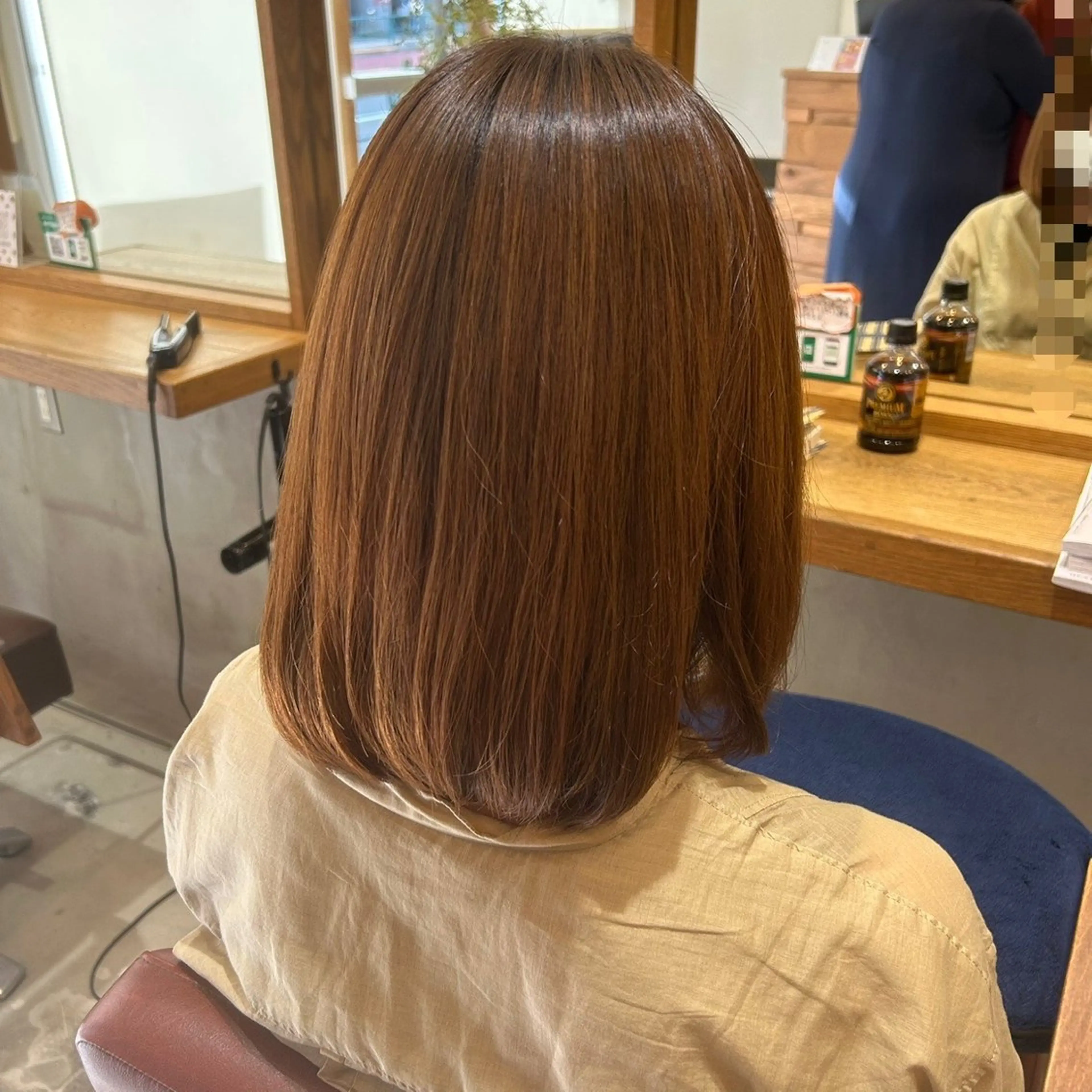 ミディアム カット 若狭 彩花のヘアスタイル