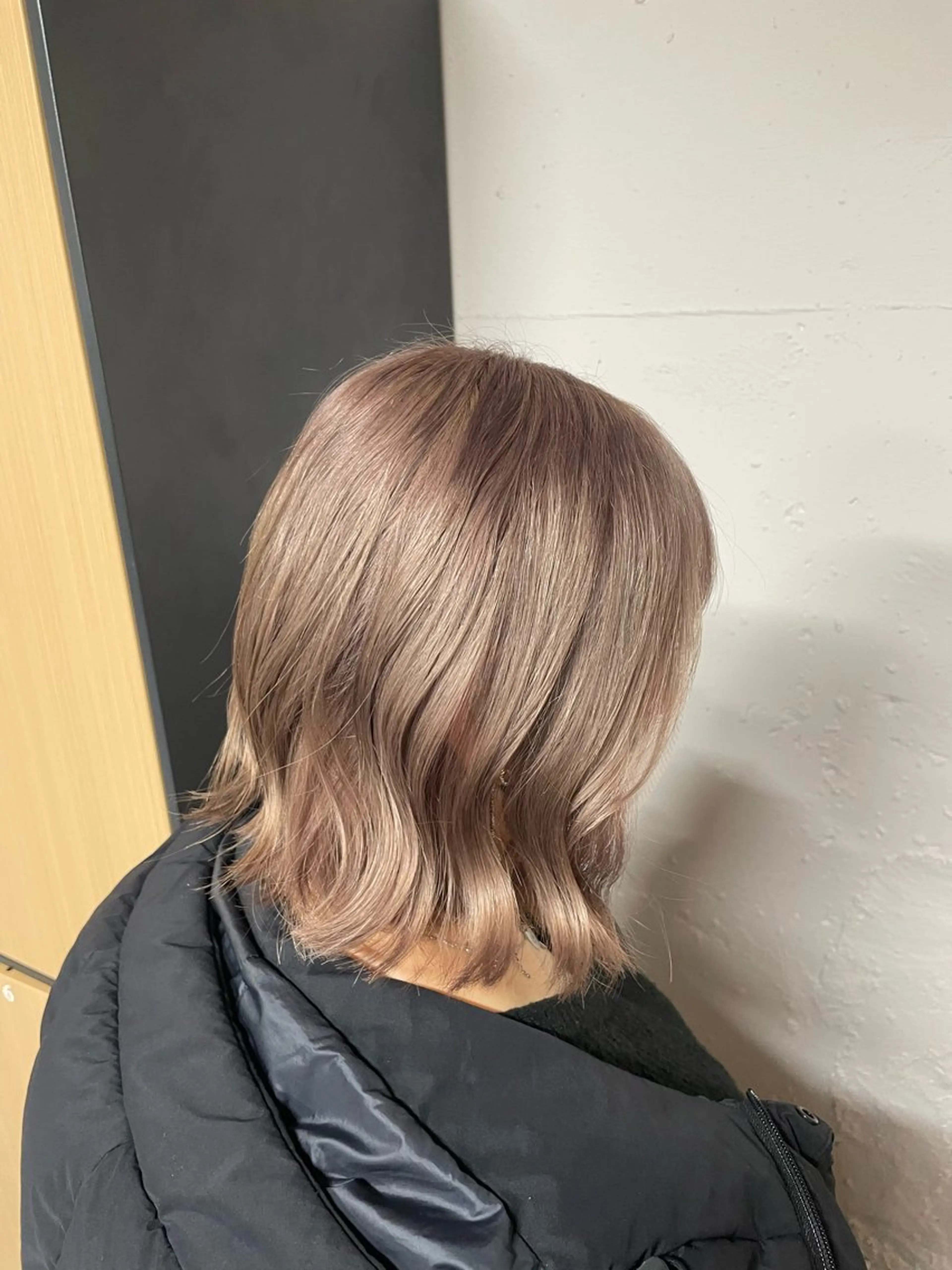 ショート ヘアカラー tokute 中野真咲🐺のヘアスタイル