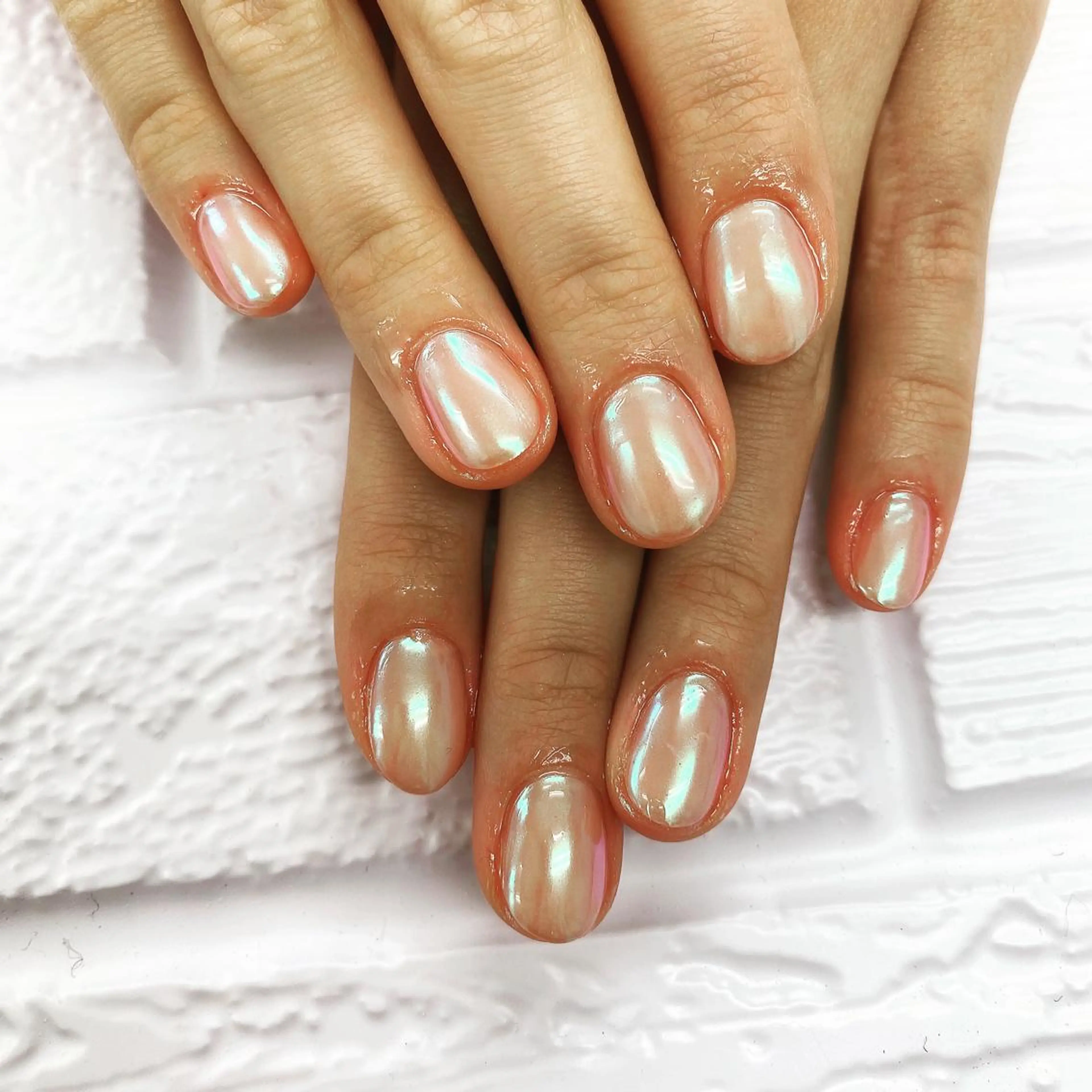 ネイル オーロラネイル グリーン N._._.claw[エヌクロー]所属・N._._. clawのネイルデザイン