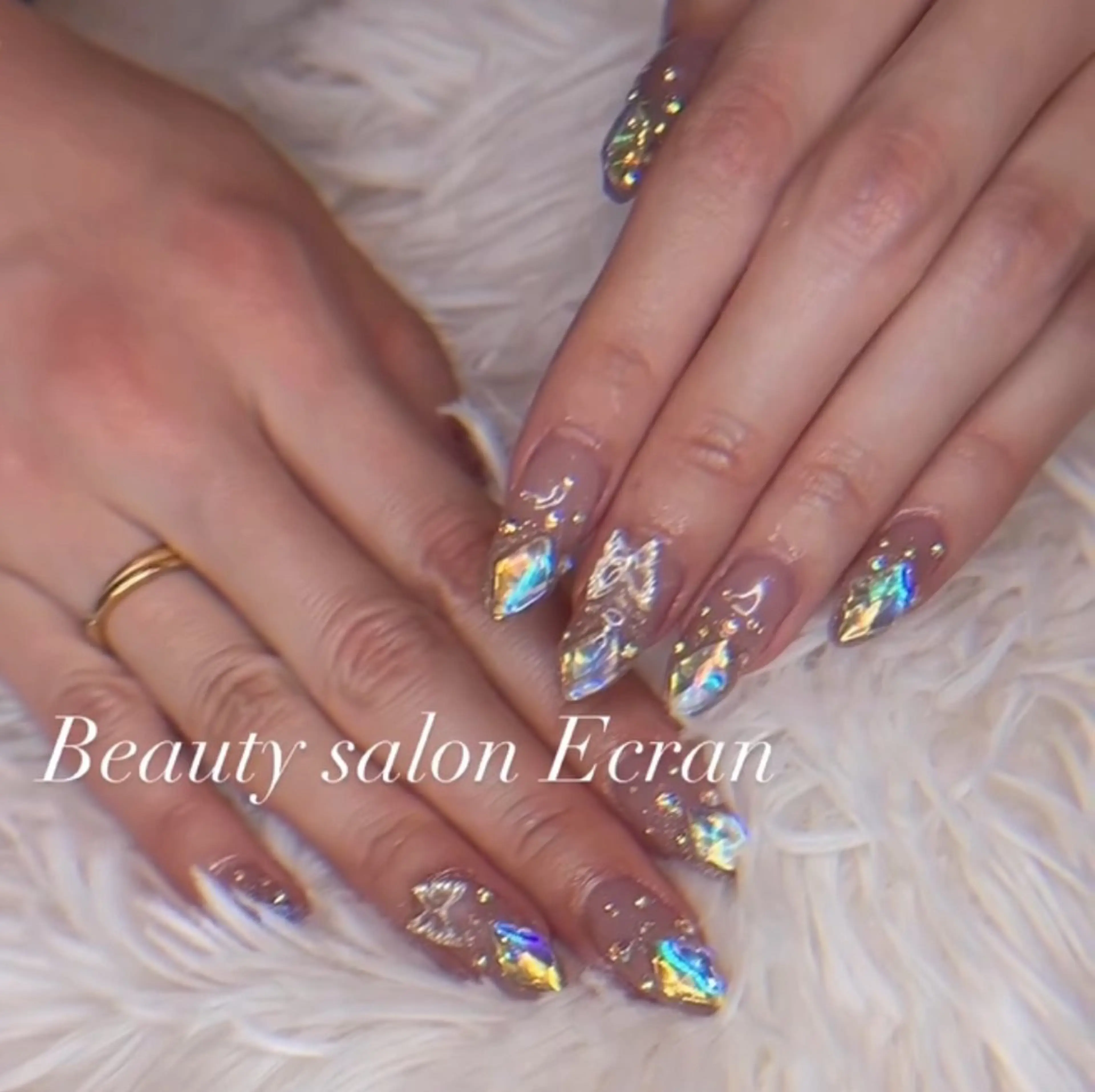 ネイル えくにゃん所属・AMAGASAKI LISAのネイルデザイン