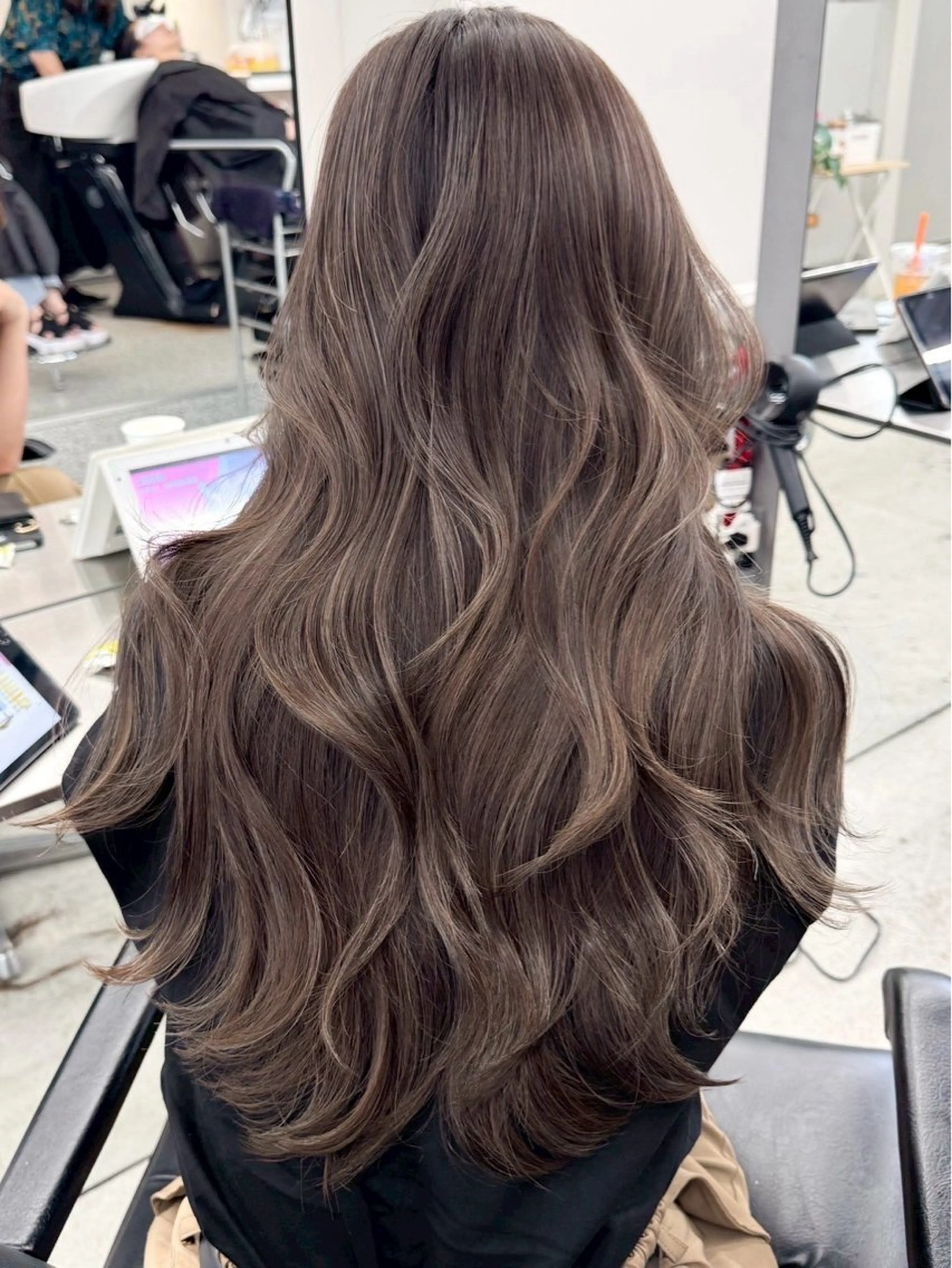 ロング カラー ヘアアレンジ くびれヘア ヘアカラー TOA/天神 カラーモデル募集中のヘアスタイル