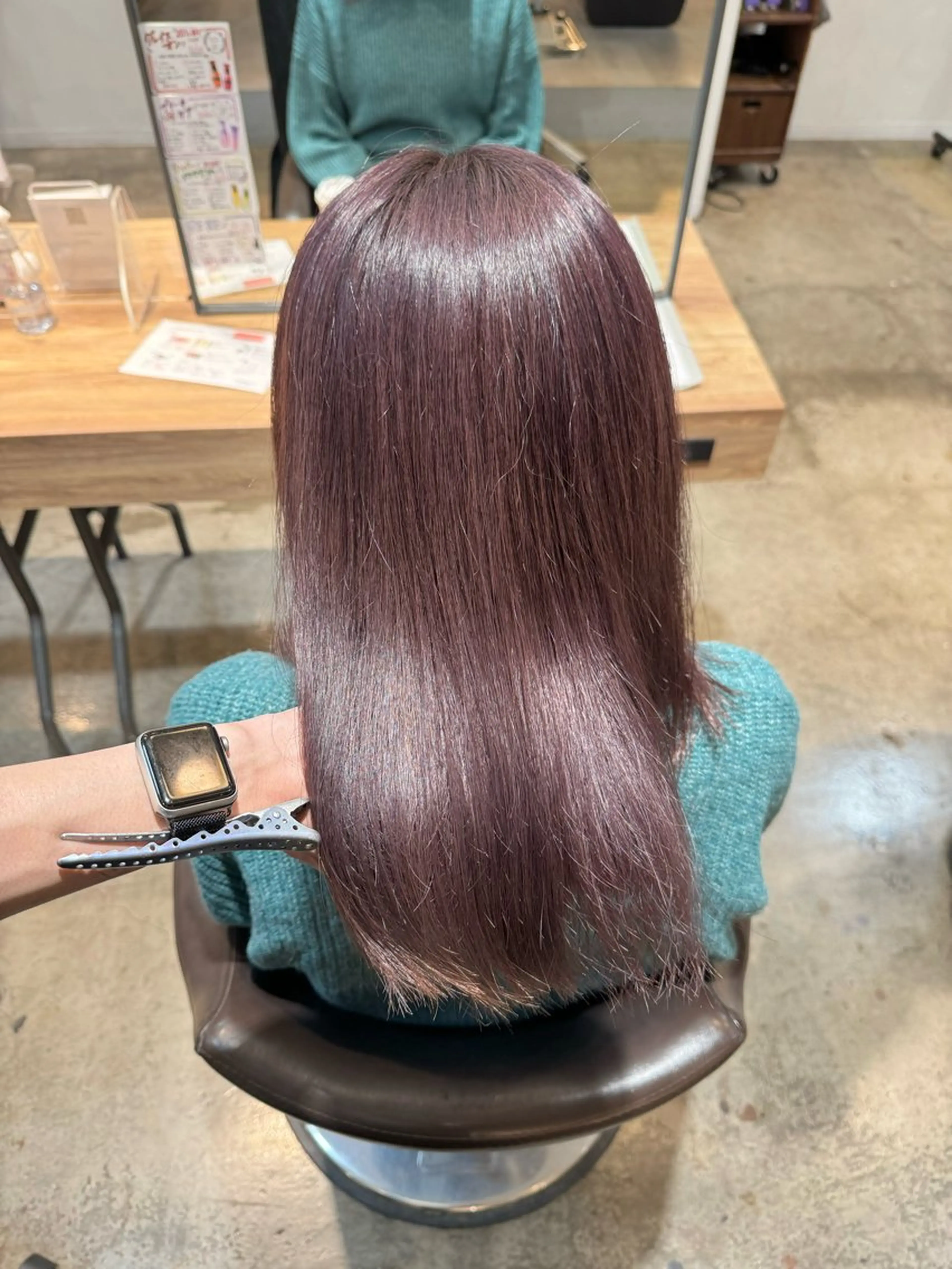 ミディアム カラー ベージュカラー ブリーチ ラベンダーカラー ラベンダーベージュ 聖斗 /ハイトーン/パーマのヘアスタイル