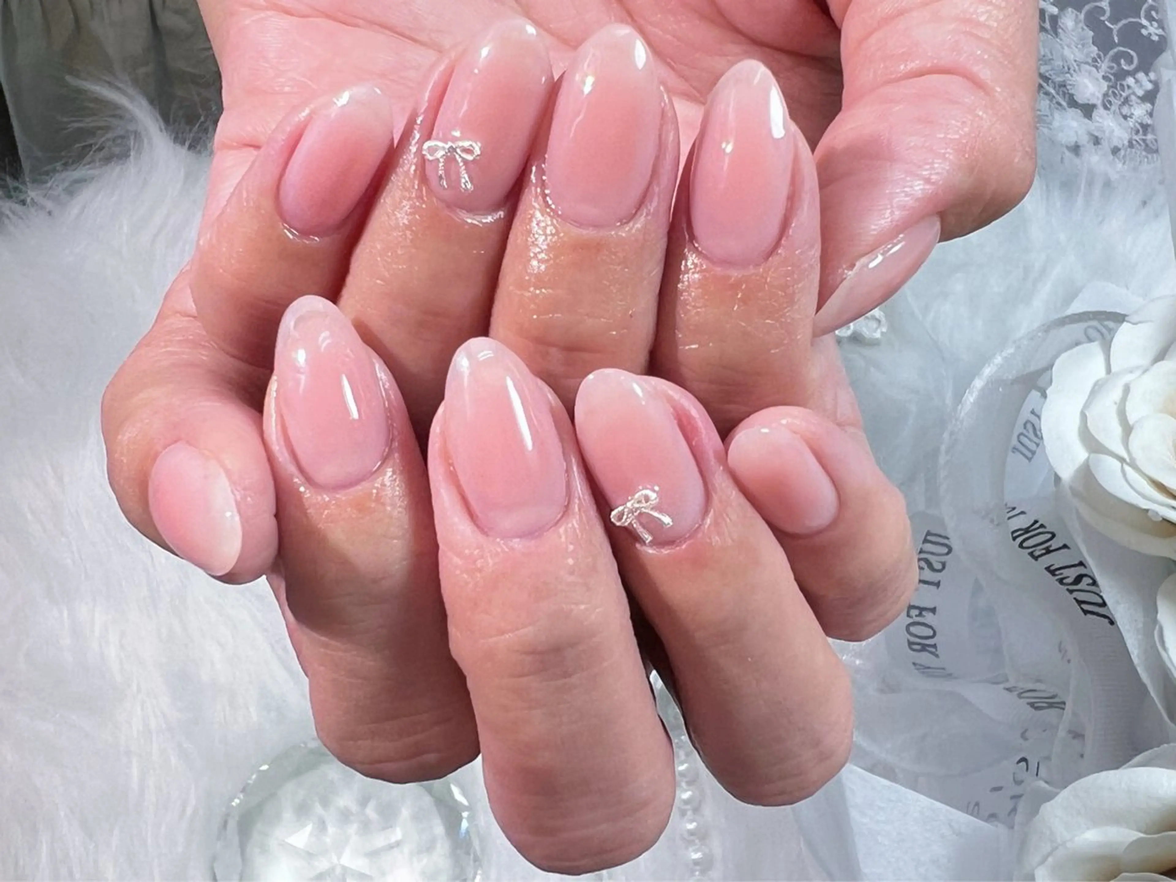 ネイル フレンチネイル ガーリー 韓国ネイル マグネットネイル 持ち込み ハンドネイル Painty所属・Painty nailのネイルデザイン