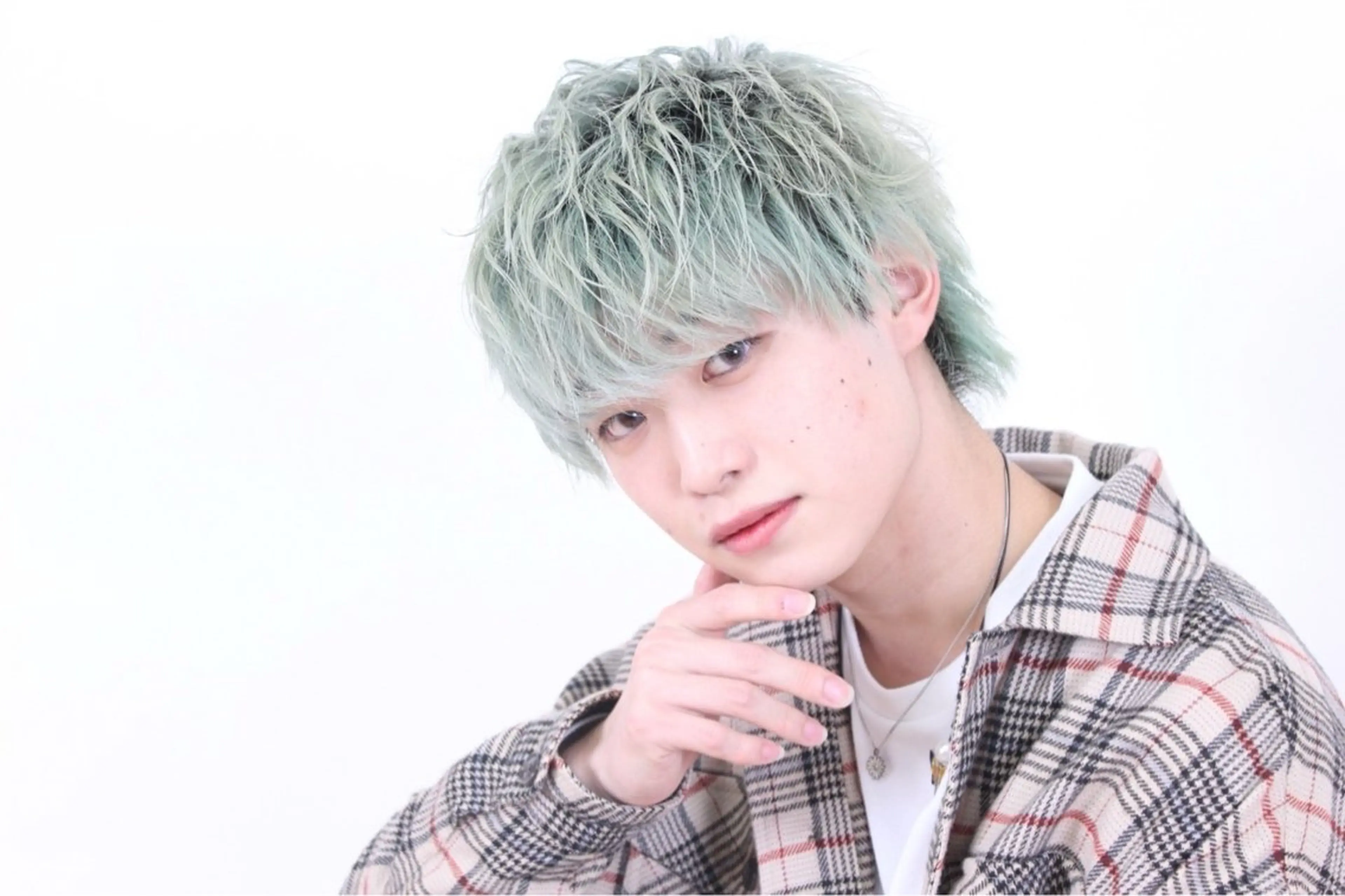 カラー メンズ sunquestみずほ台所属・韓国風ハイトーン ハヤタ💎のヘアスタイル