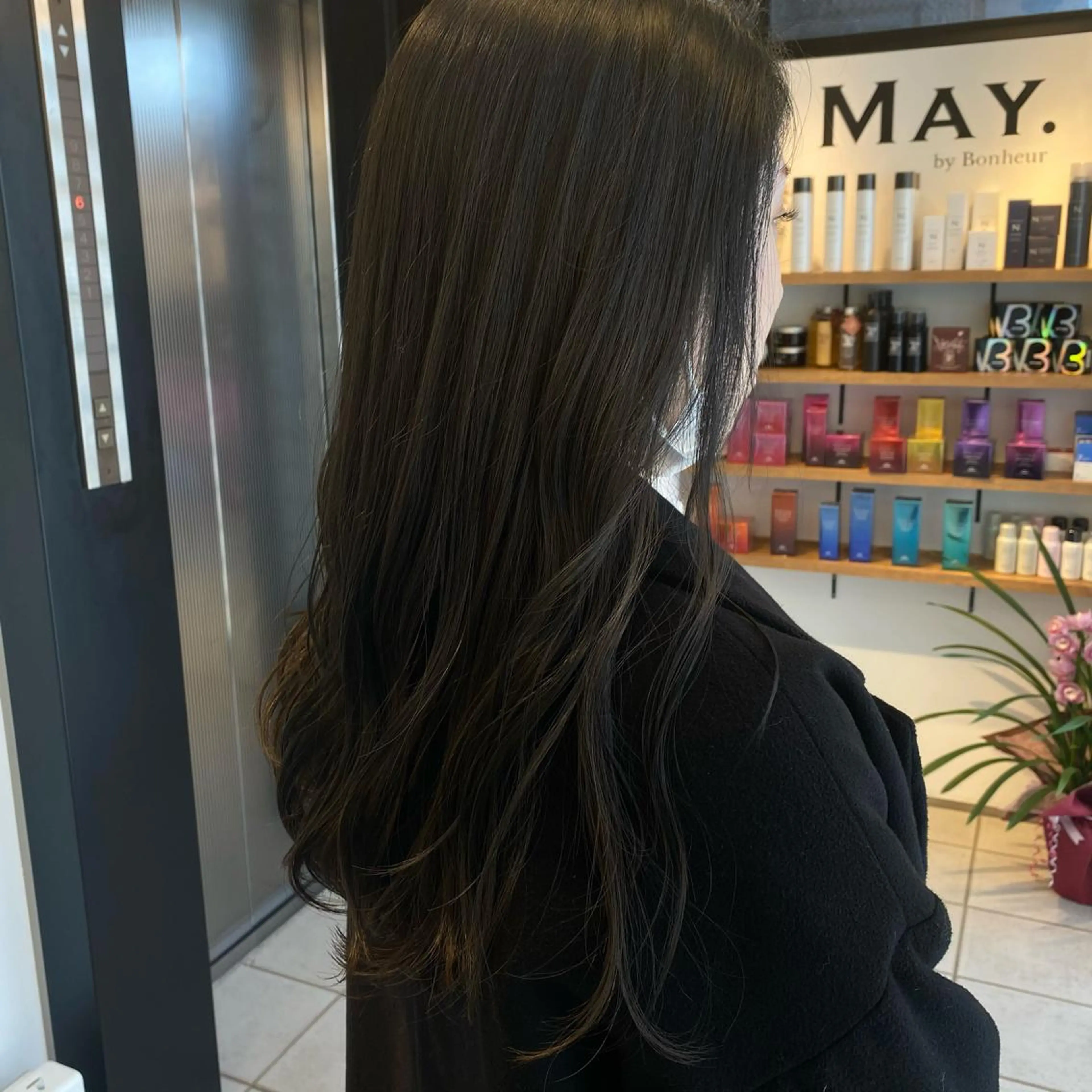 ロング カラー ノンダメージ⭐️ 透明感カラー中田七菜のヘアスタイル