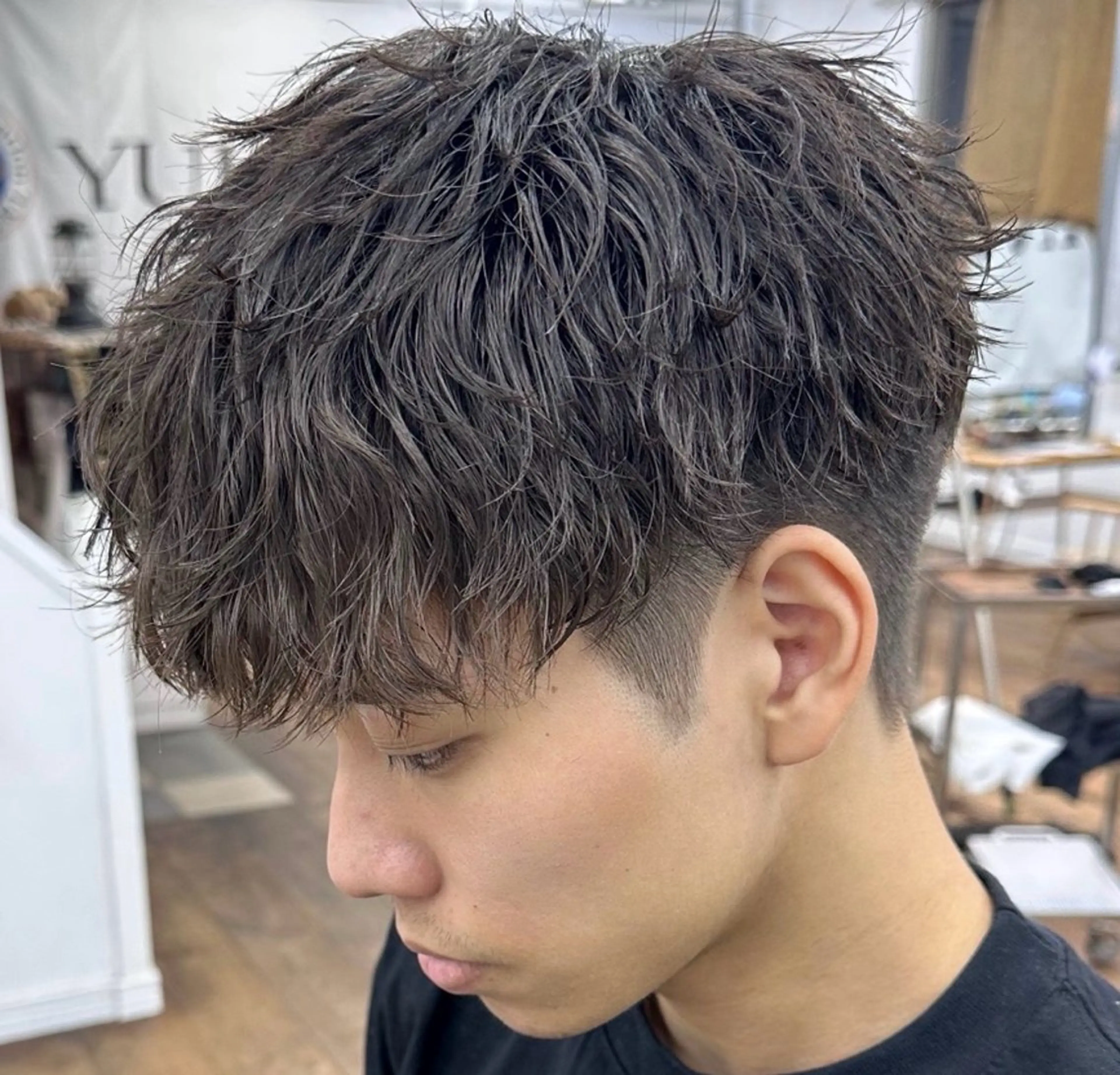 ショート カラー パーマ メンズ カット ヘアカラー パーマ メンズ特化✂️ 小枝 優生のヘアスタイル