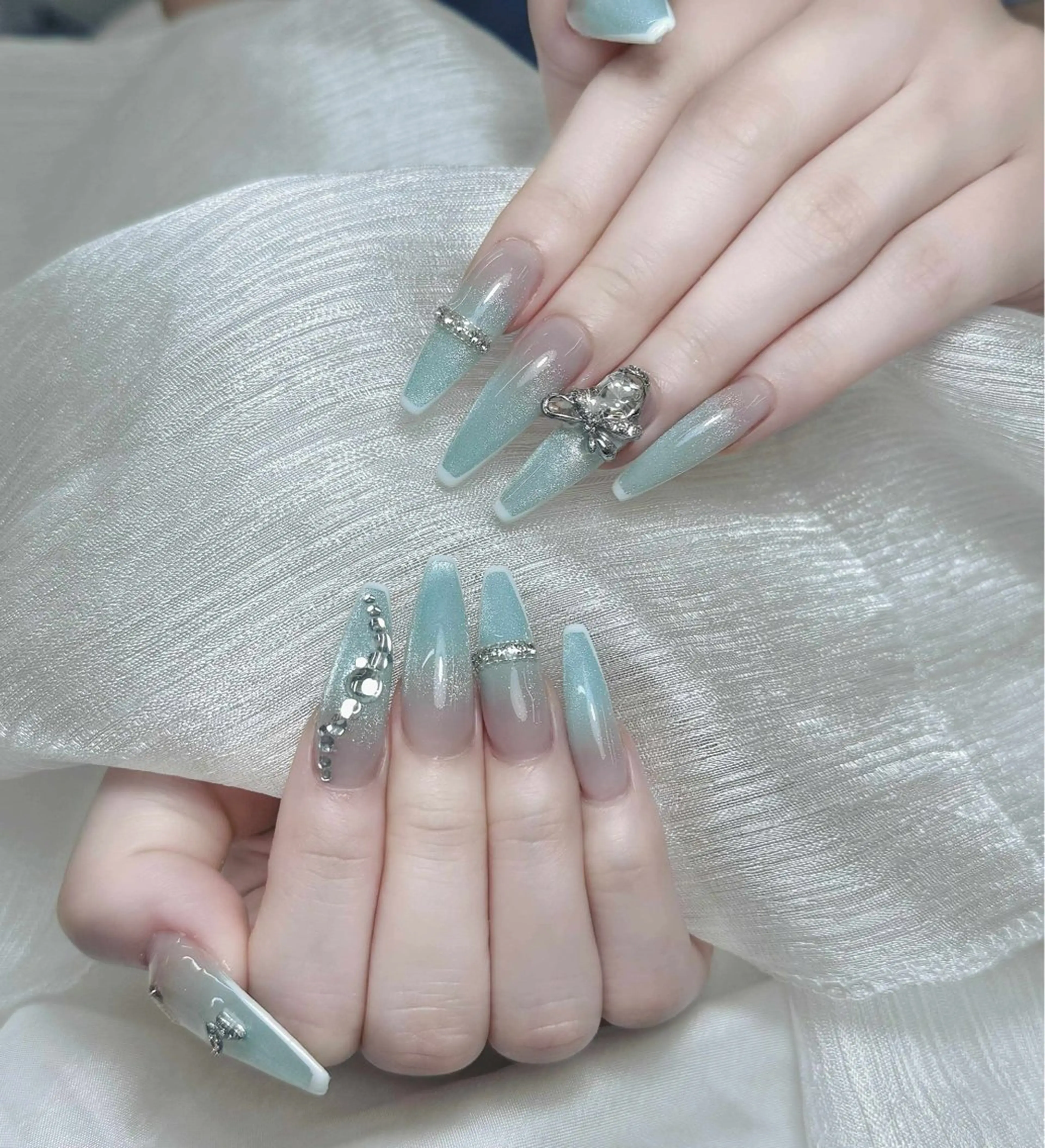 ネイル ハンドネイル ハンドケア Nova Nail Nambaのネイルデザイン