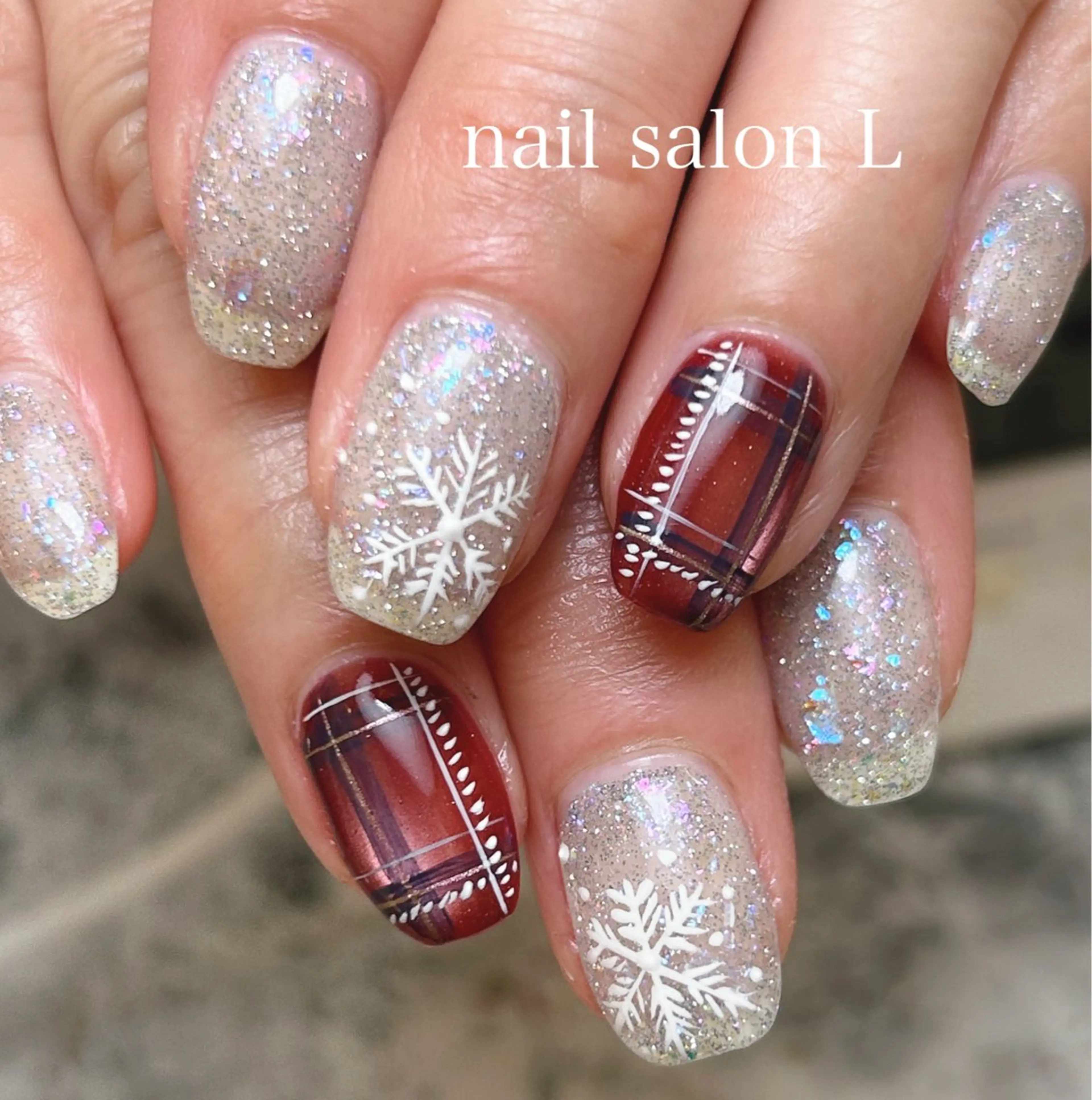 ネイル マグネットネイル ハンドネイル 吉川市 ネイルサロンLのネイルデザイン