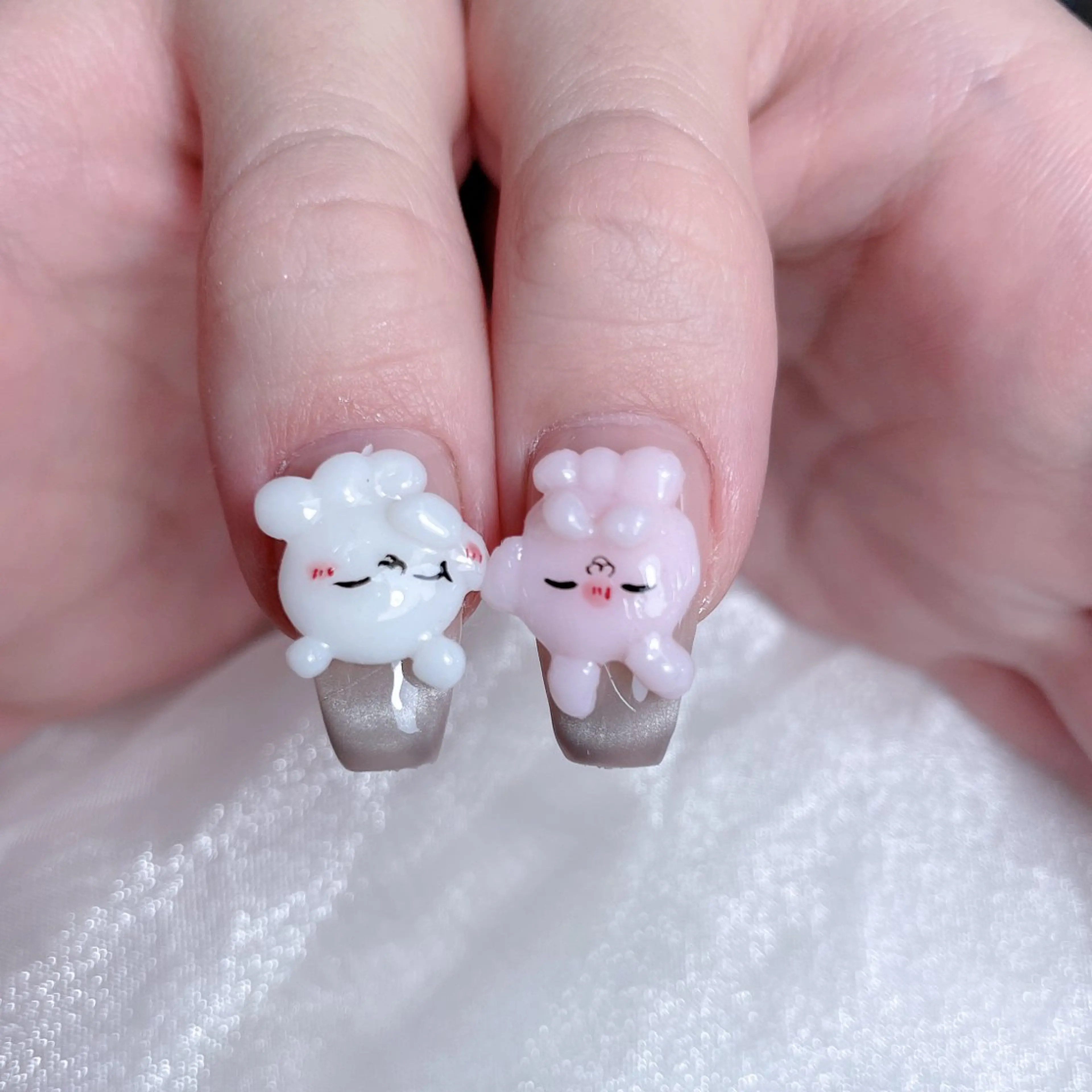 ネイル 成人式 大理石ネイル(マーブル) ネイルチップ 冬ネイル クリスマス ハンドネイル Momoa nail salon所属・MoMoA Nail ネイル長さ出し専門店のネイルデザイン