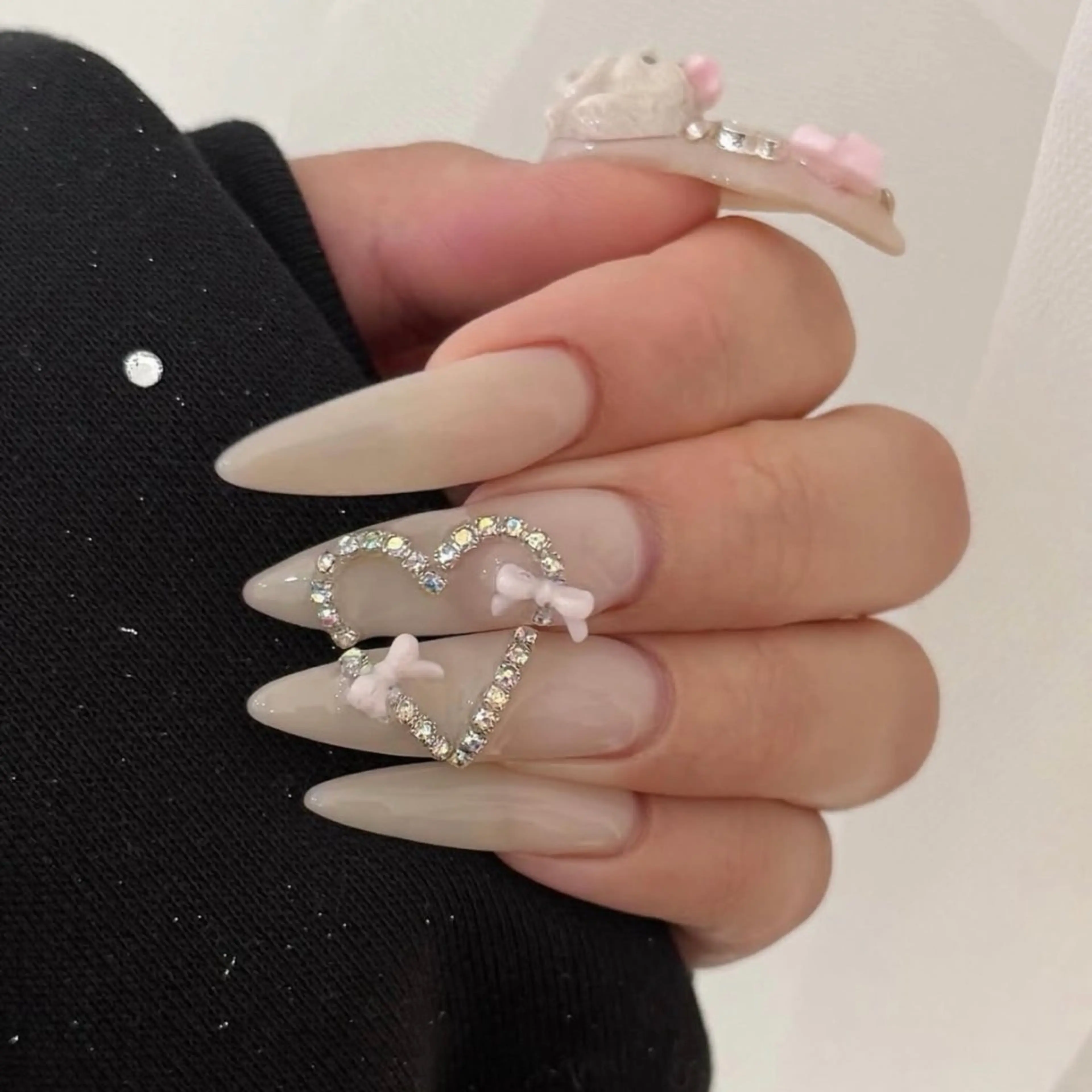 ネイル ハンドネイル BERA NAILSのネイルデザイン