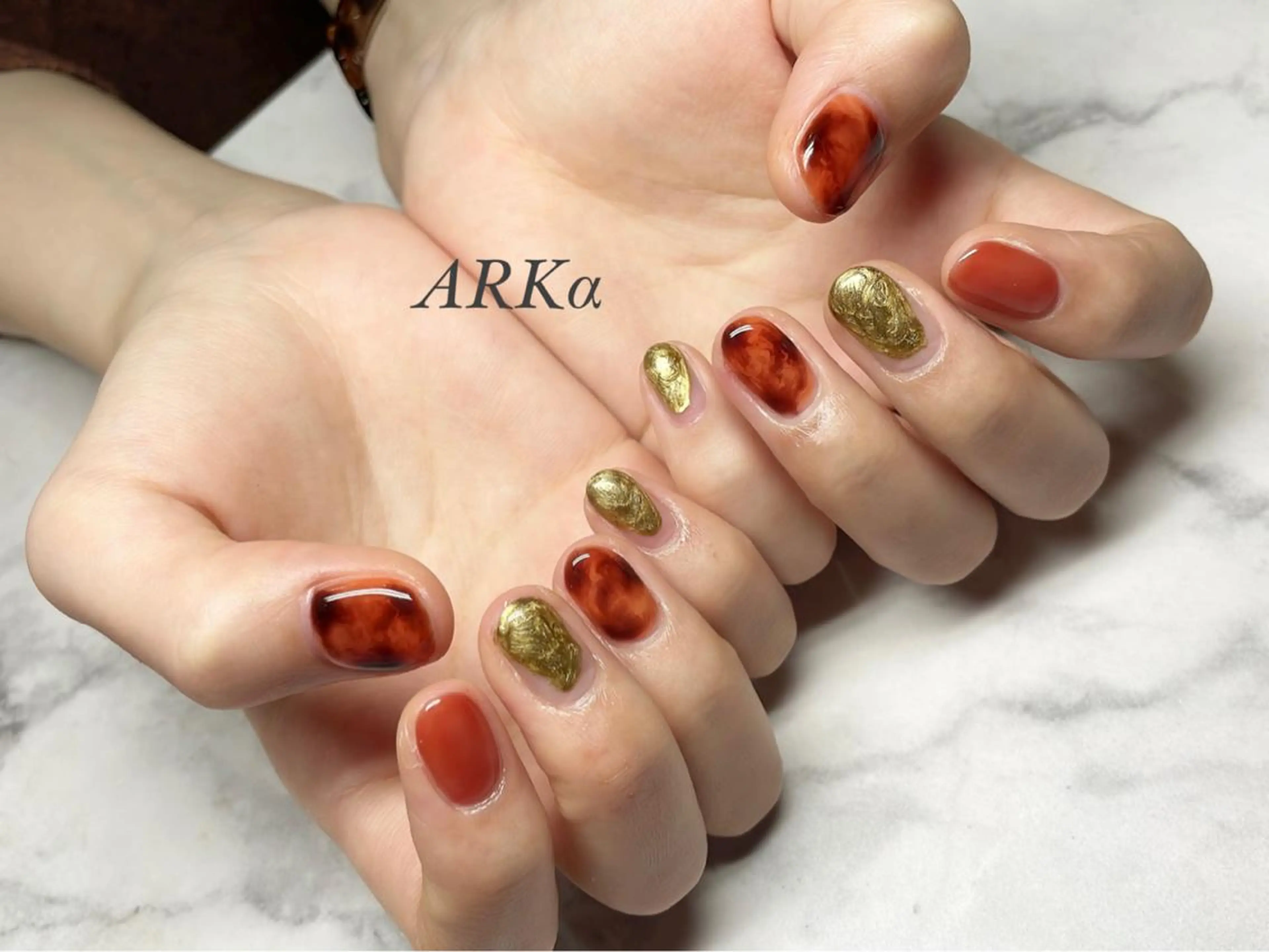 ネイル べっ甲ネイル ハンドネイル ARKα Nishiのネイルデザイン