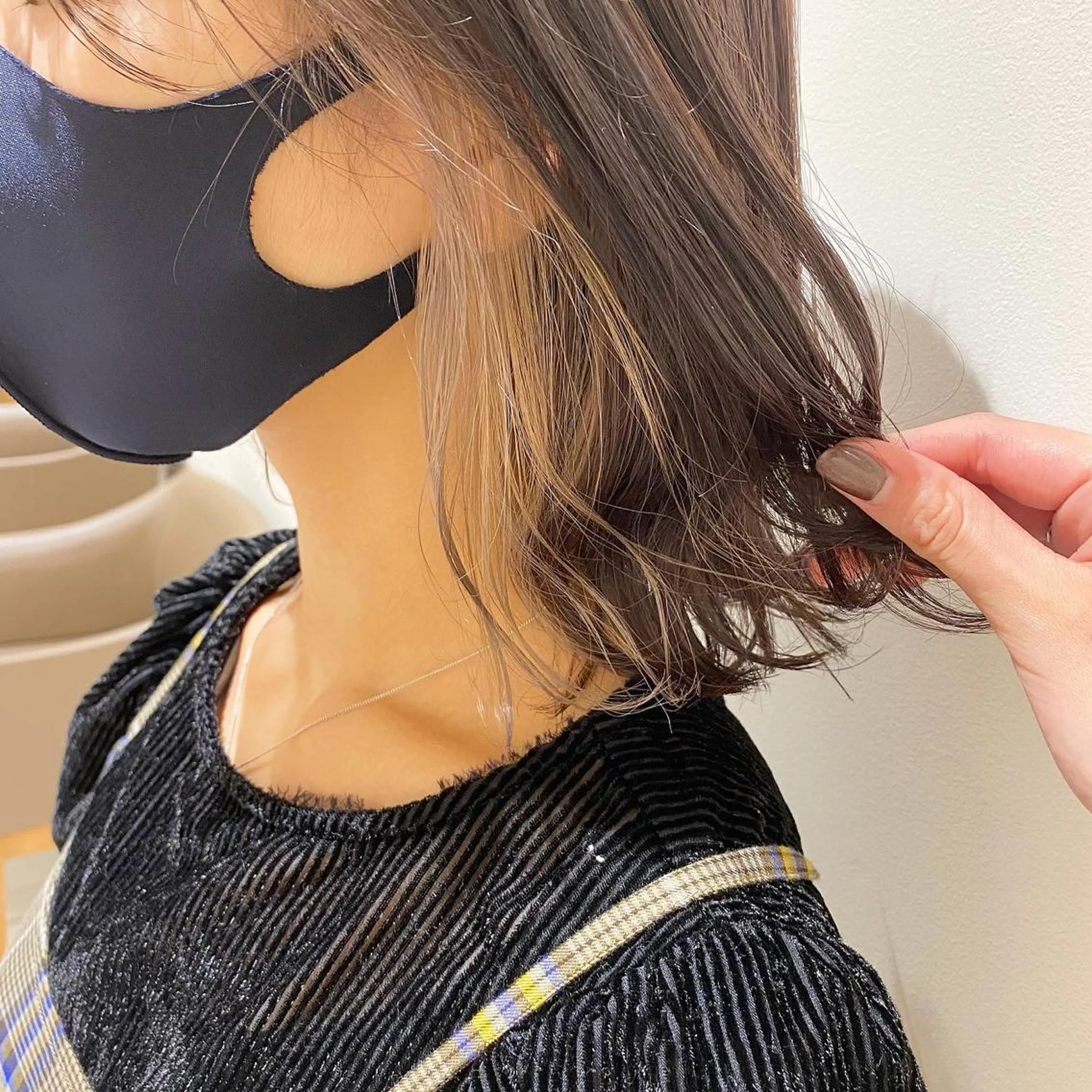 ミディアム カラー カット ヘアカラー トリートメント プレイングカラー🤍 細めハイライトのヘアスタイル