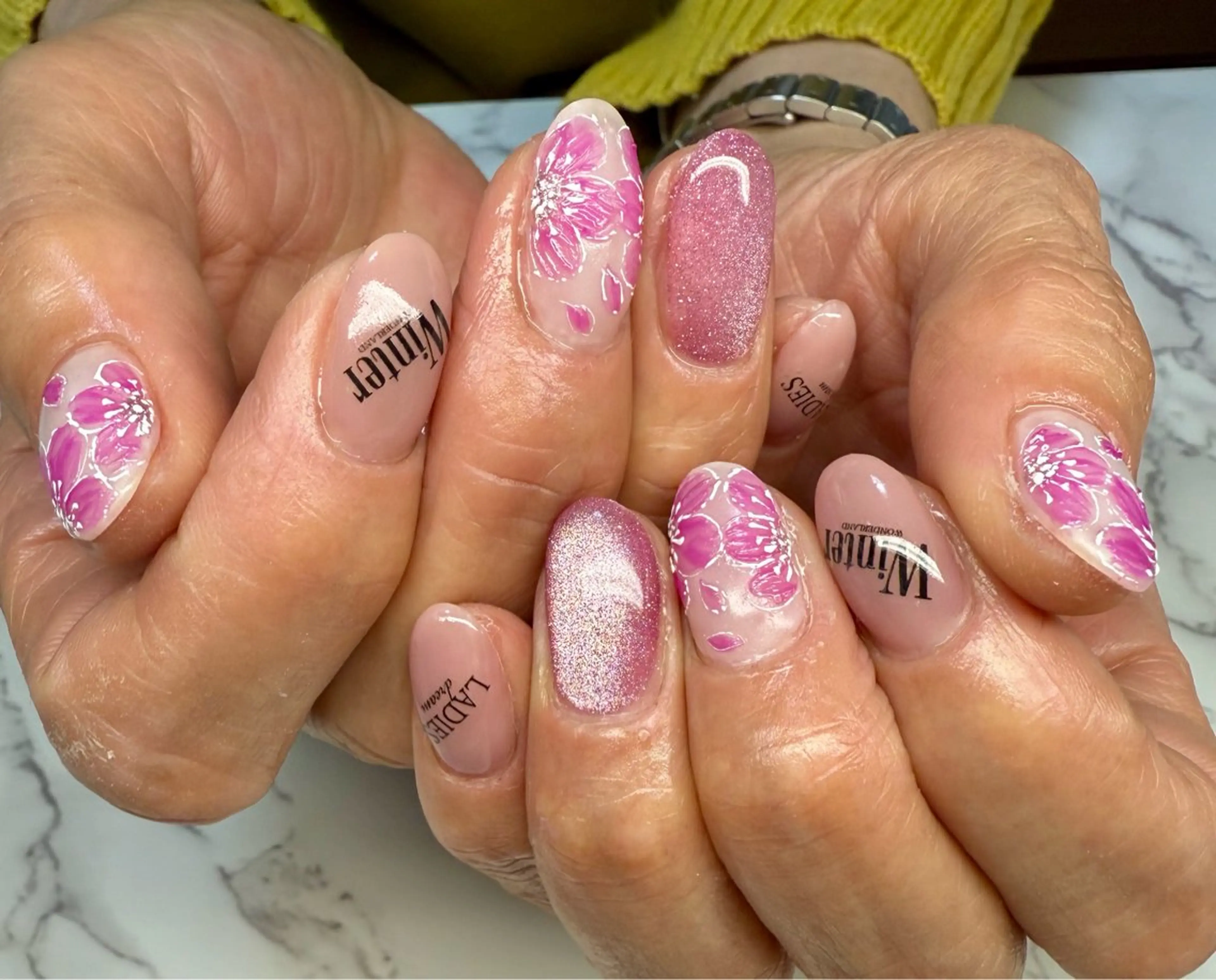 ネイル アートネイル チークネイル フレンチネイル 氷ネイル・うるうるネイル キラキラネイル M.N_ nailのネイルデザイン