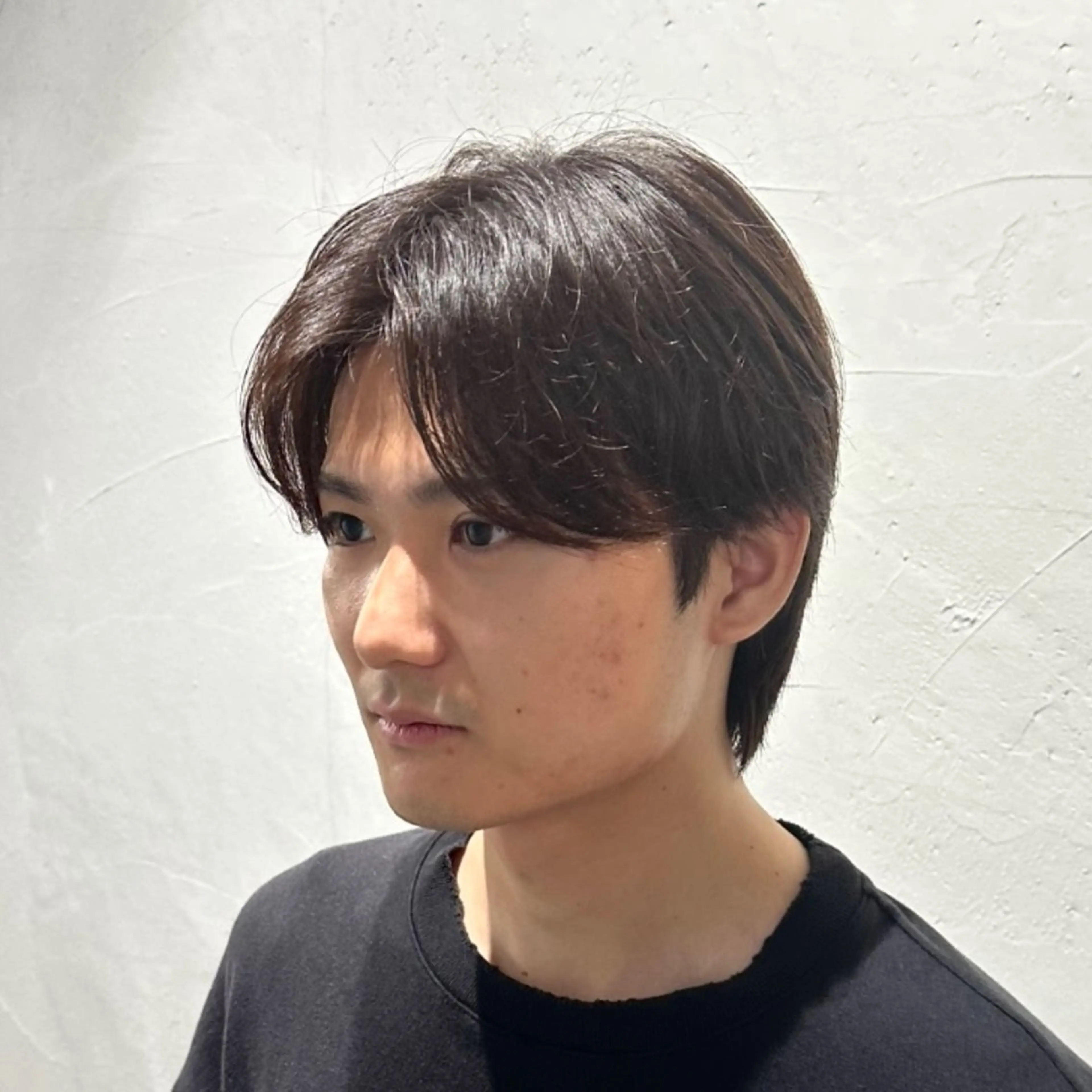 ミディアム パーマ メンズ ミディアムパーマ メンズパーマ ニュアンスパーマ カット パーマ トリートメント 楽で簡単に決まる メンズヘア💥曽我尾のヘアスタイル