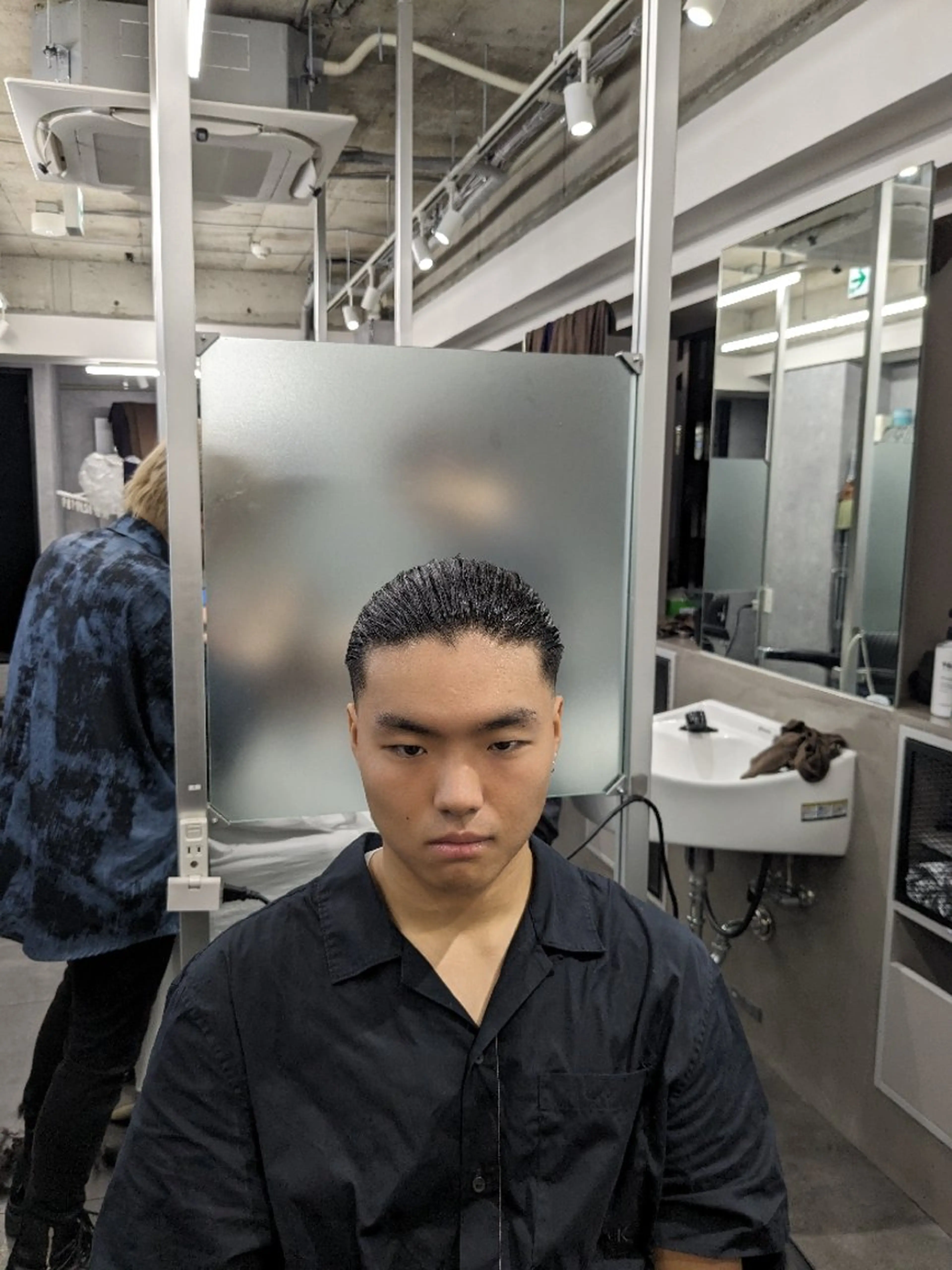 メンズ フェードカット マンバンヘア メンズパーマ メンズカット HARUMUのヘアスタイル