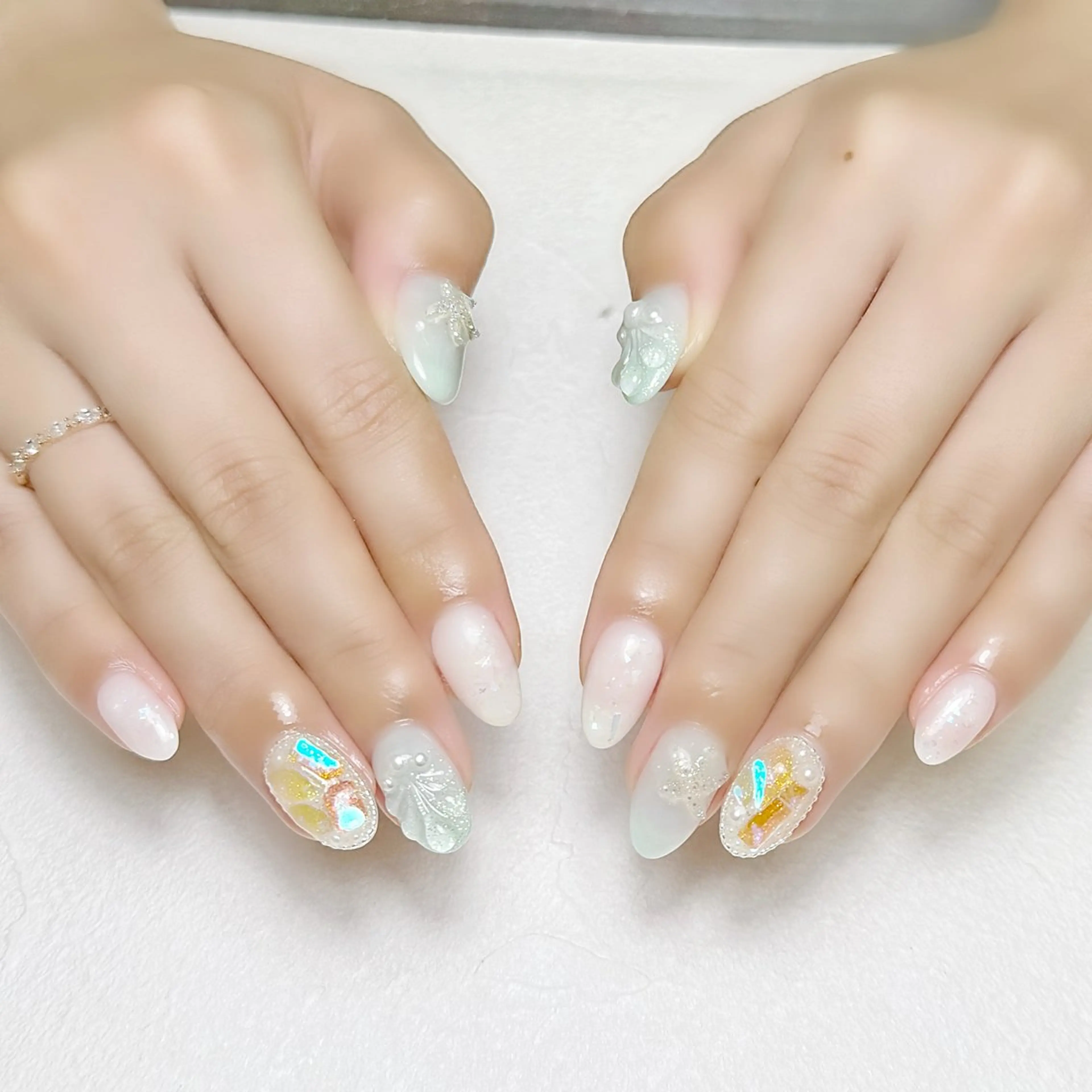 ネイル 氷ネイル・うるうるネイル ラメ(グリッター) 夏ネイル rouse nail RISATOのネイルデザイン