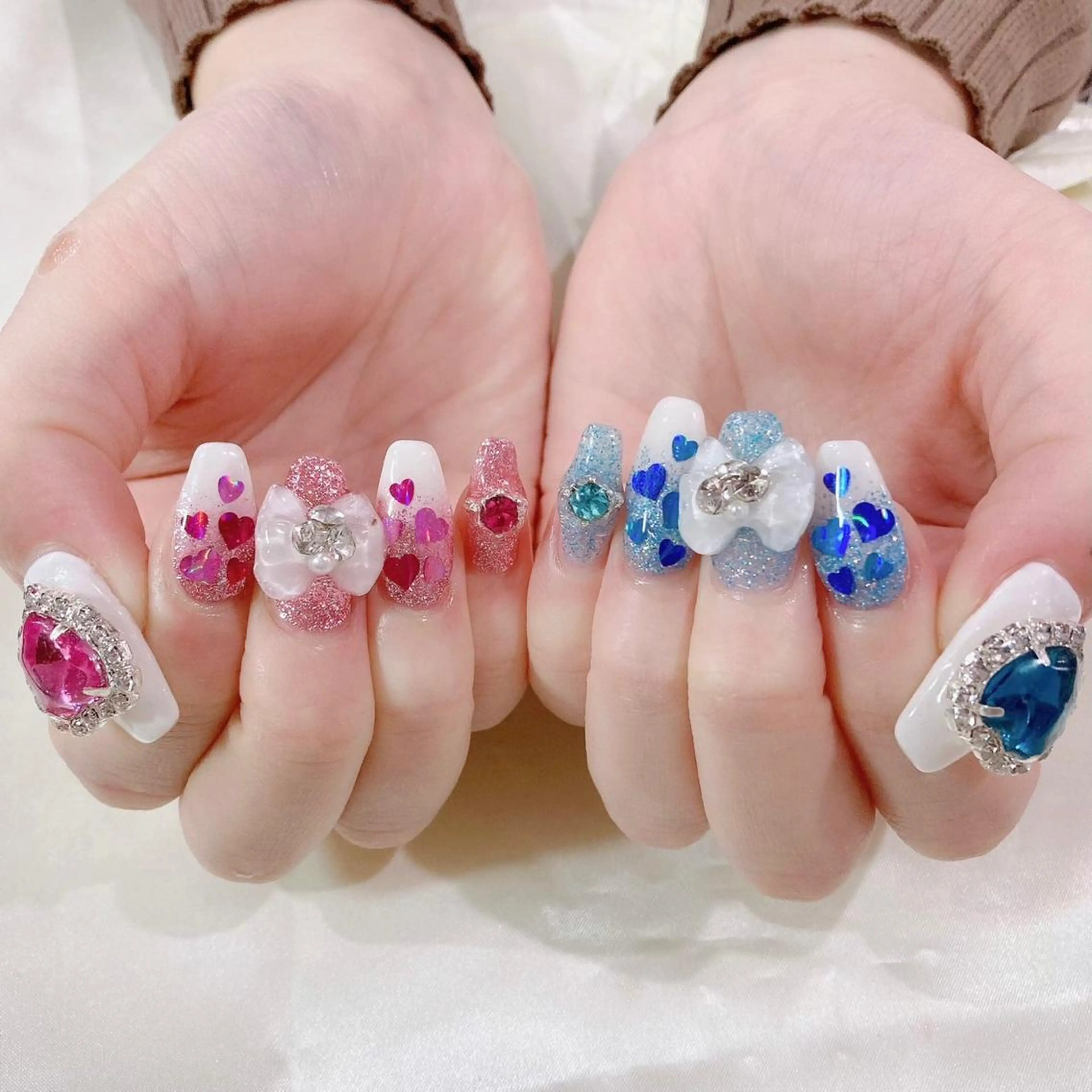 ネイル ジェルネイル ハート キラキラネイル ロングネイル パラジェル ハンドネイル Salon Kのネイルデザイン