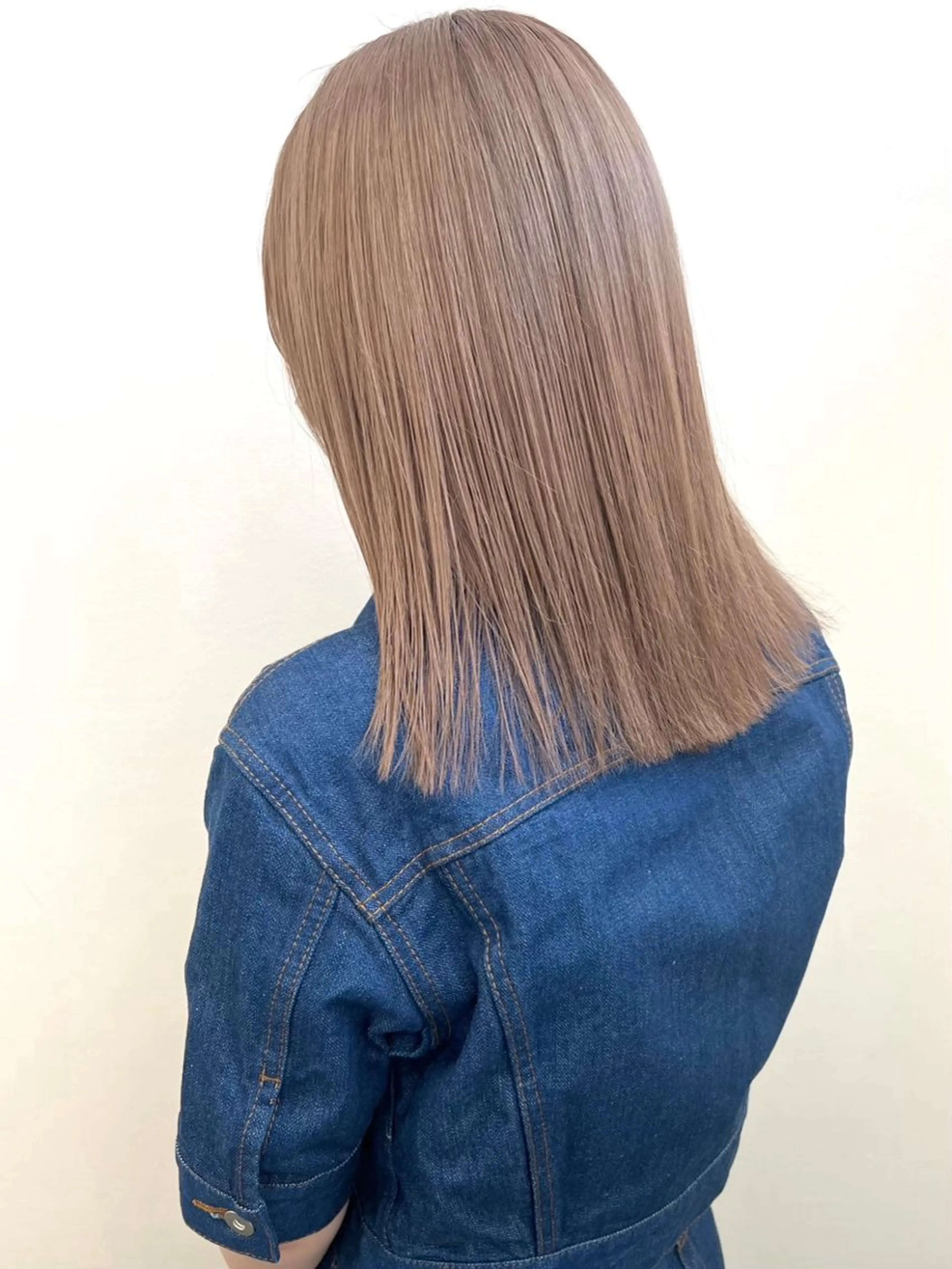 カラー ベージュカラー ブリーチ ParveMix🍀 藤原愛未のヘアスタイル