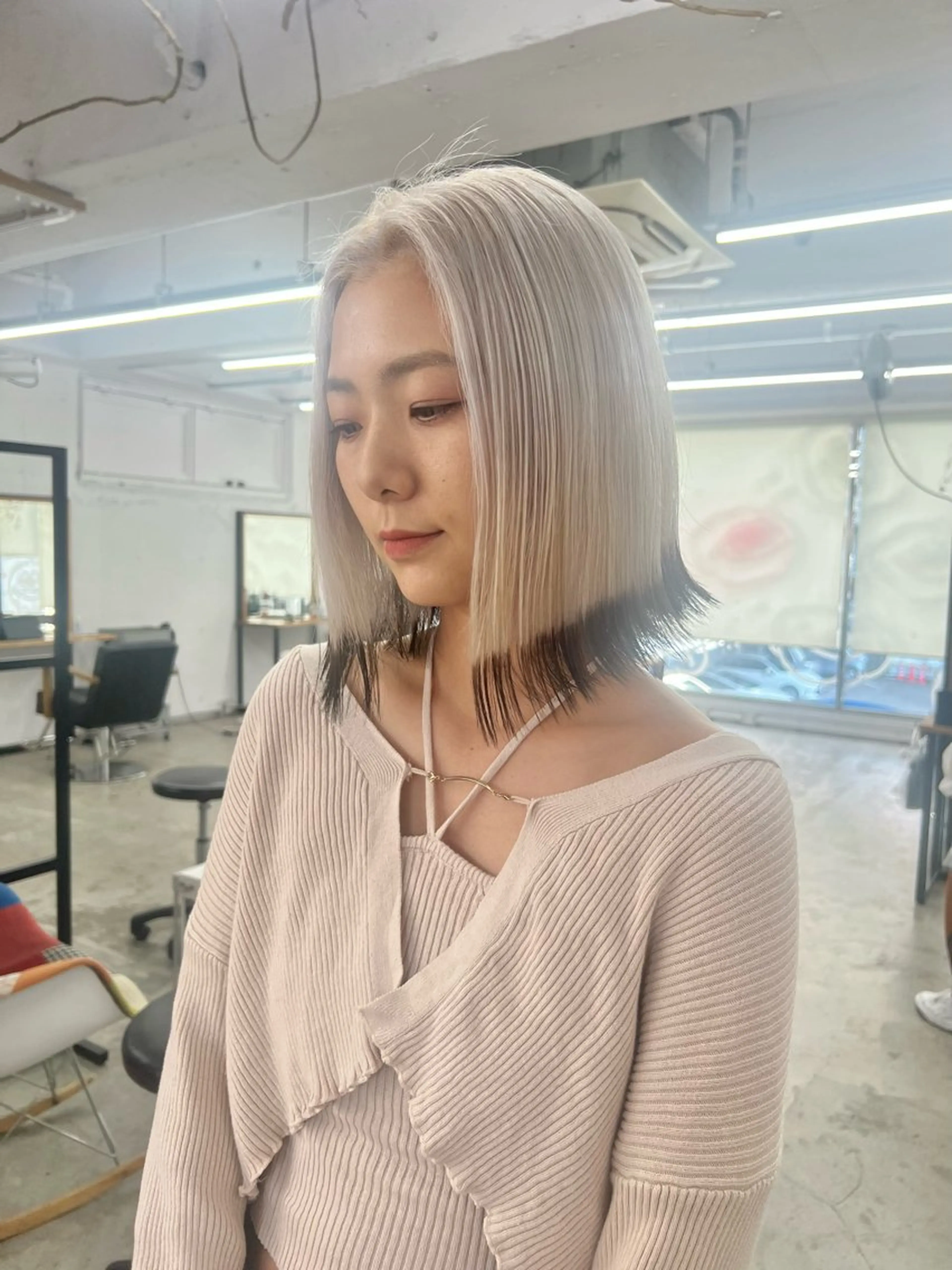 ミディアム カラー 黒髪 デザインカラー ヘアカラー MONIQA原宿所属・24時間受付🌈ブリ ーチ特化RYUTOのヘアスタイル