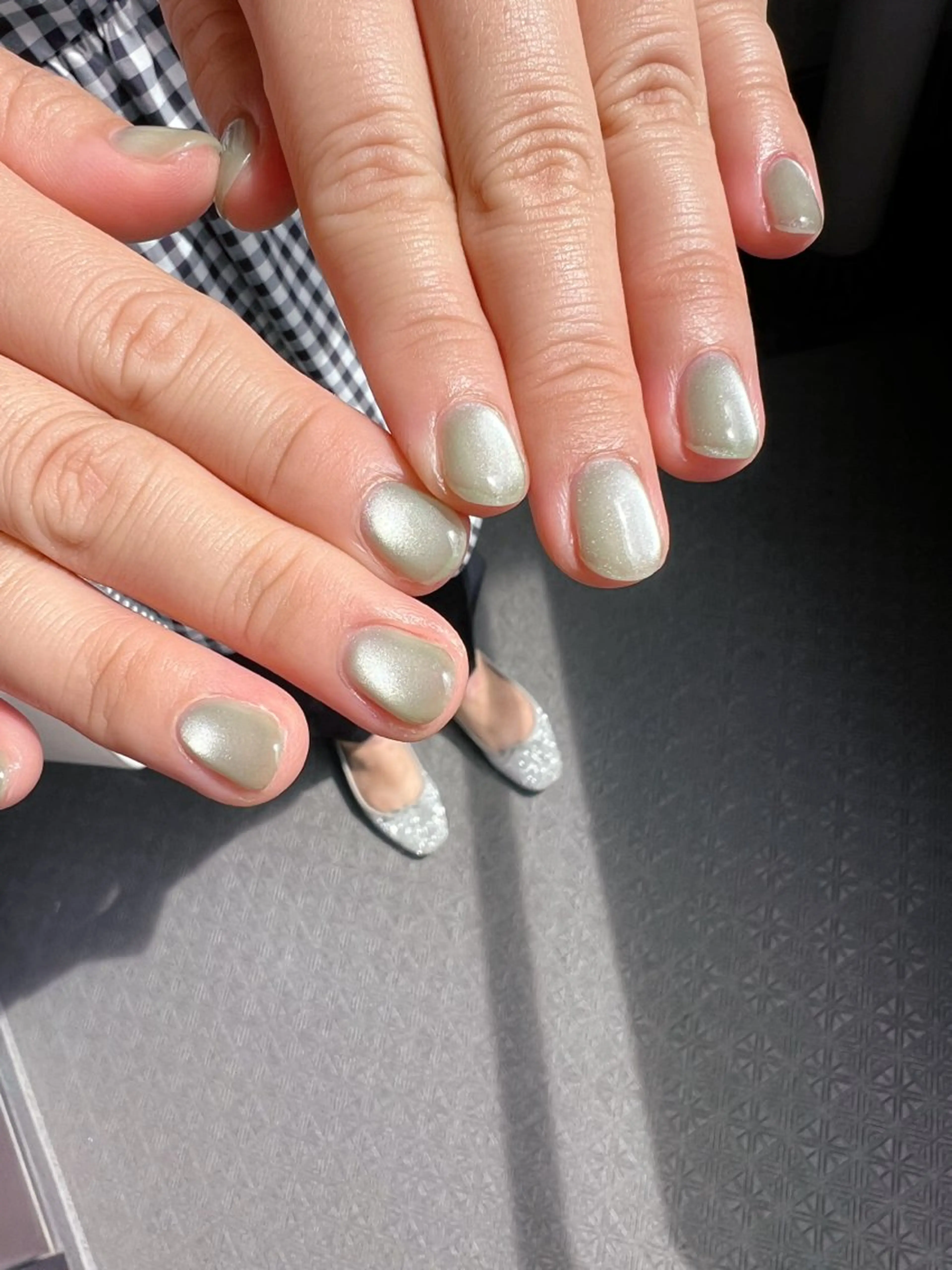 ネイル オーロラネイル ジェルネイル マグネットネイル ニュアンスネイル パラジェル noa nail所属・nailist sakiのネイルデザイン