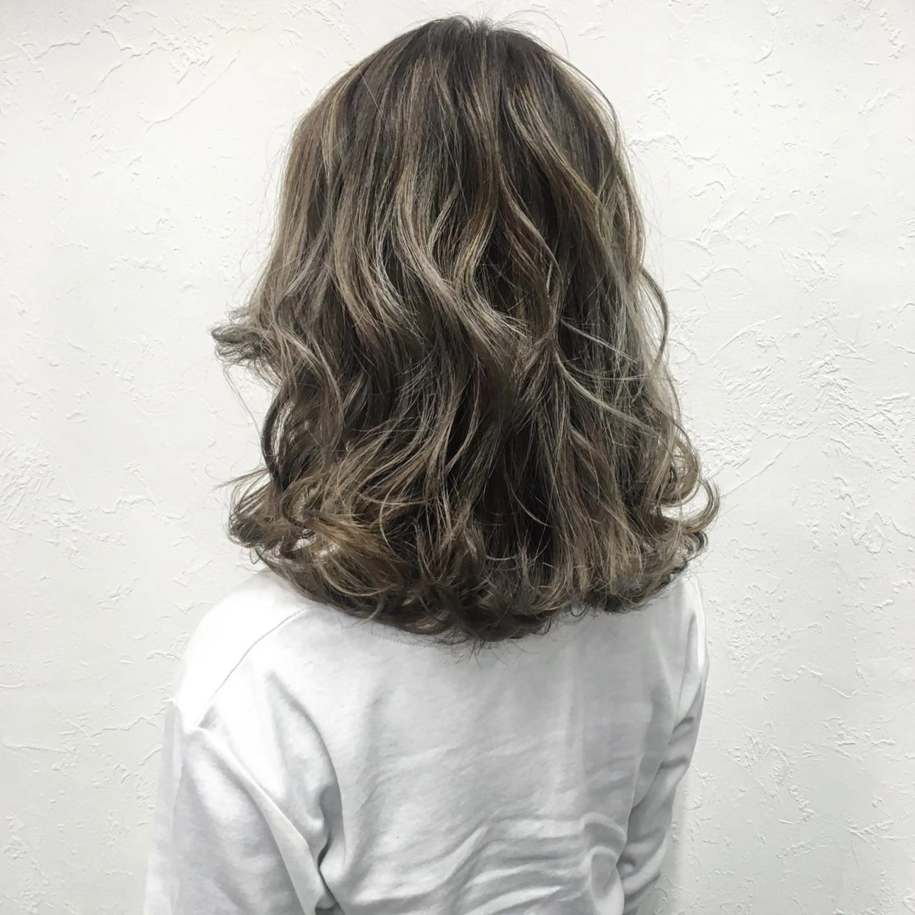 カラー グラデーションカラー ハイライトカラー 外国人風カラー ヘアカラー 2nd所属・🤍2nd🤍田所 美希のヘアスタイル