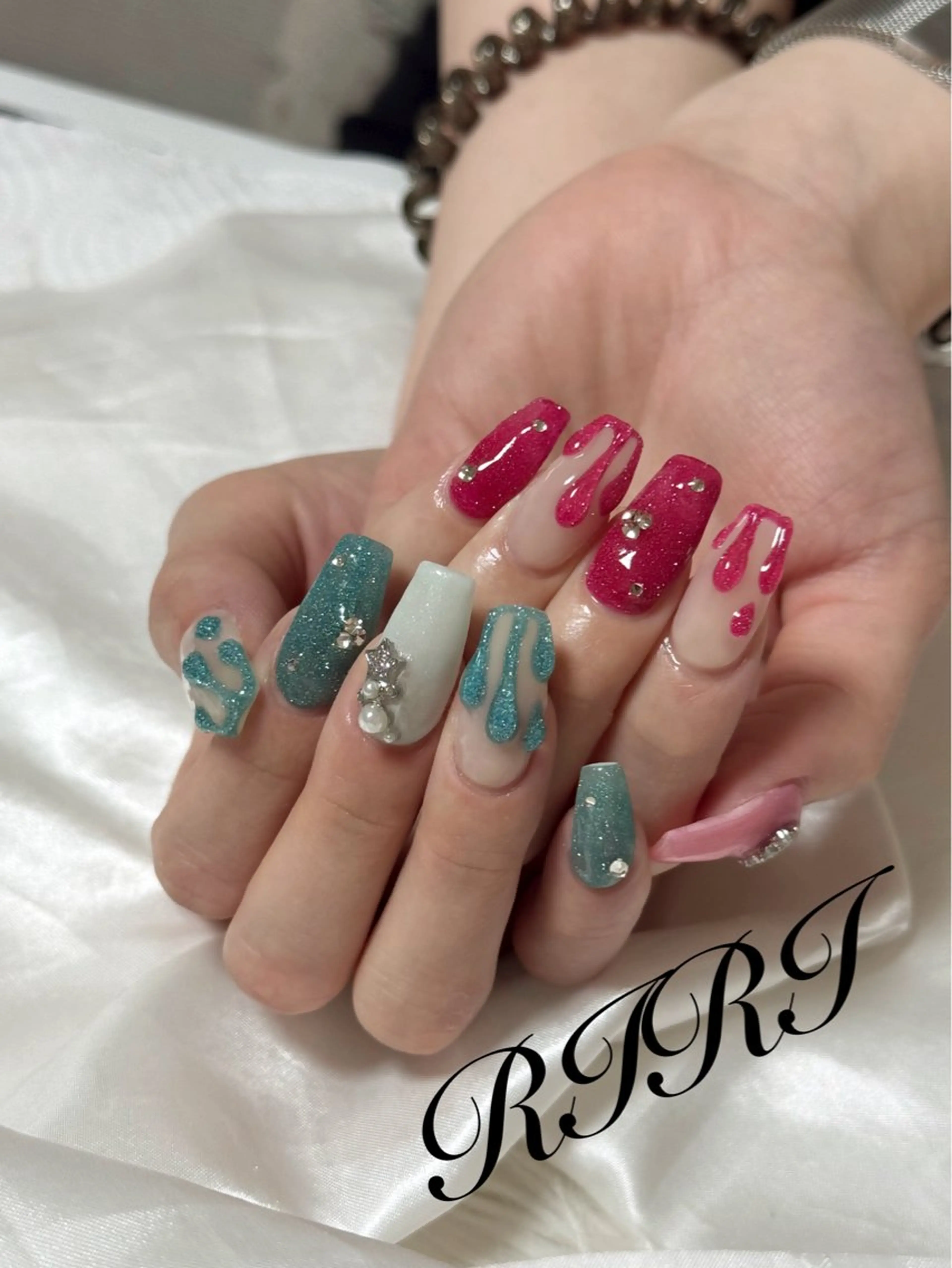 ネイル フラッシュネイル ジェルネイル 氷ネイル・うるうるネイル ロングネイル スカルプネイル ハンドネイル riri オーナーのネイルデザイン