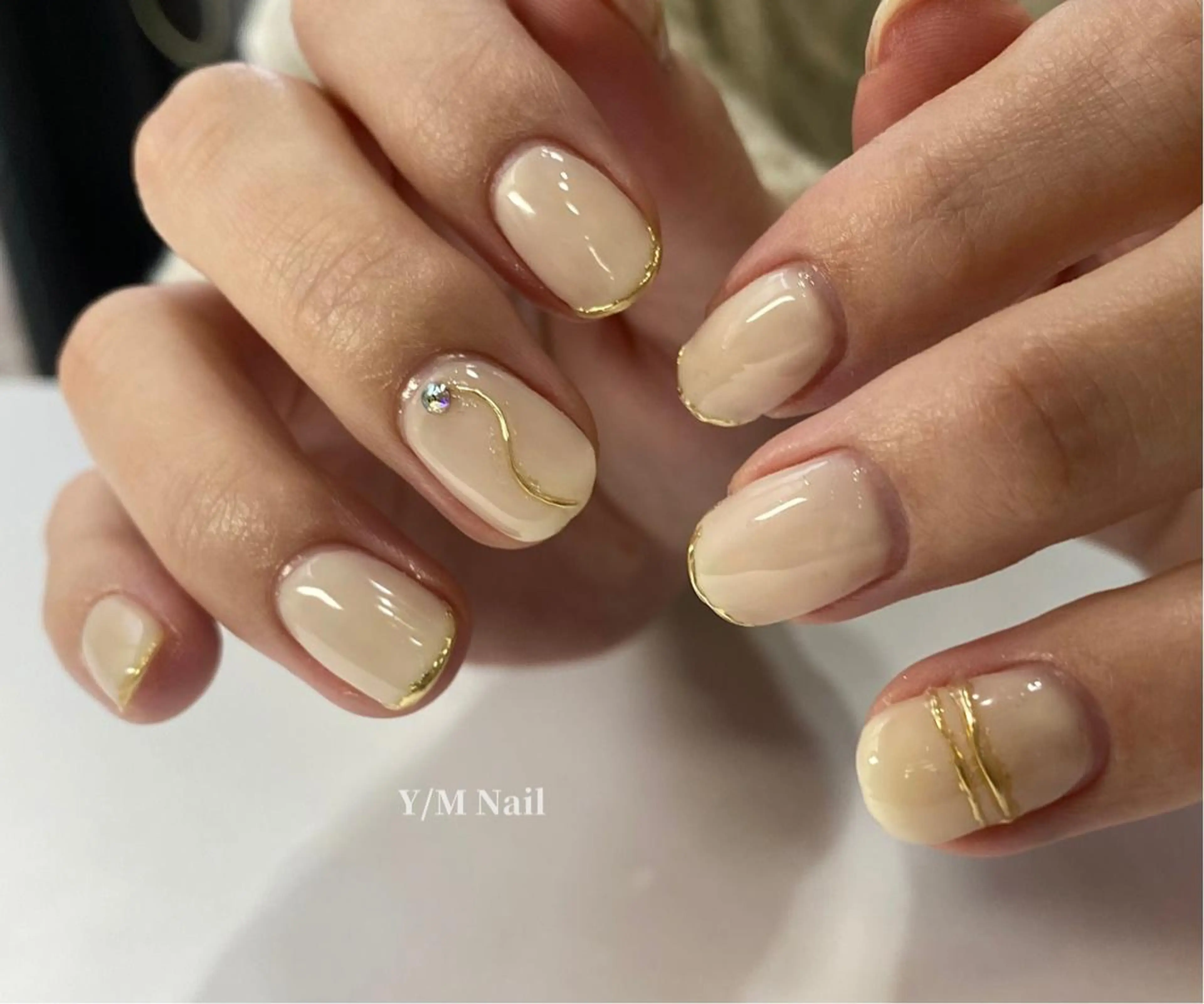 ネイル ハンドネイル ハンドケア KIM JAERYEONGのネイルデザイン