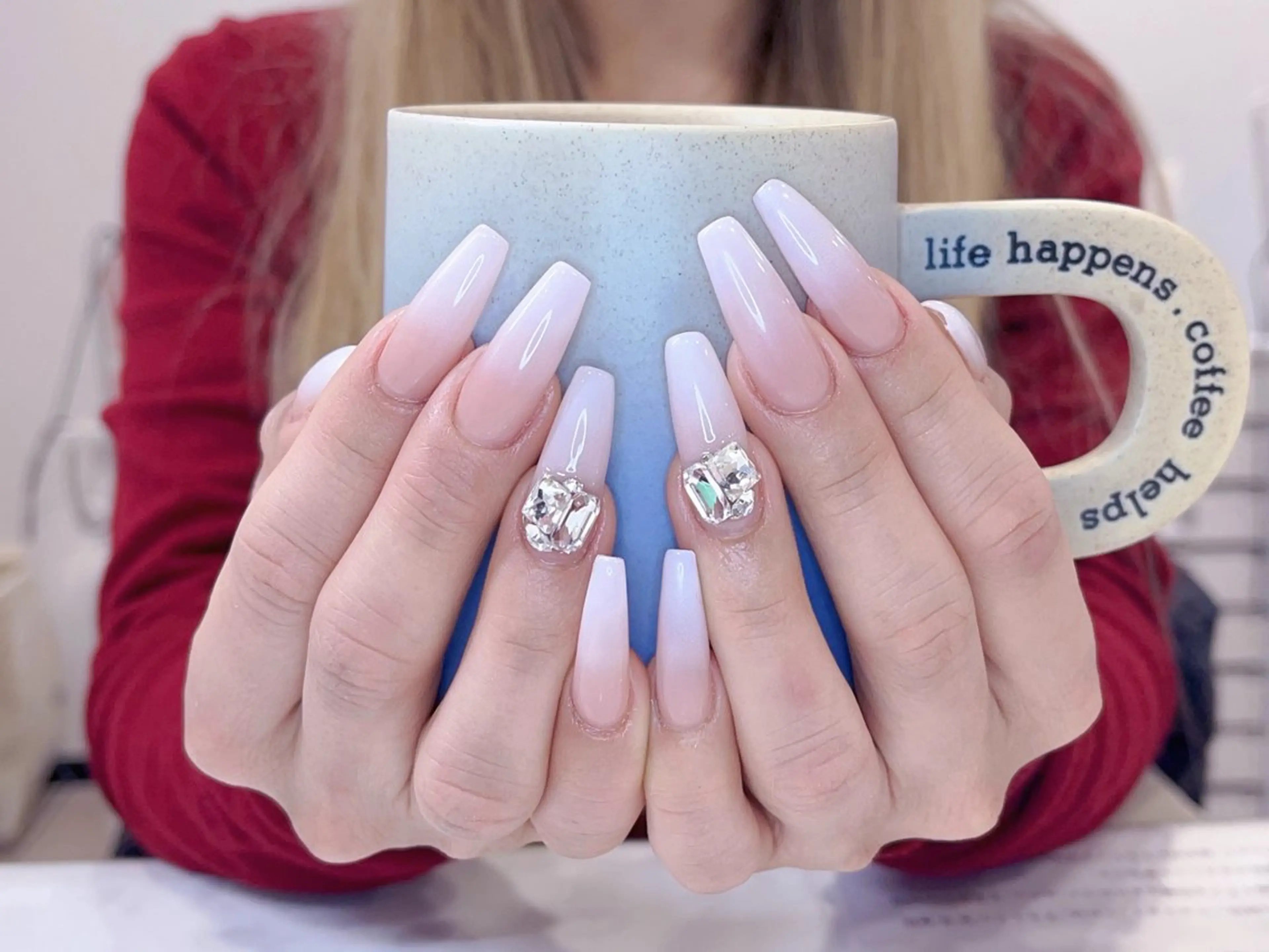 ネイル ストーンネイル ハンドネイル Nail Salon KINA 心斎橋店のネイルデザイン