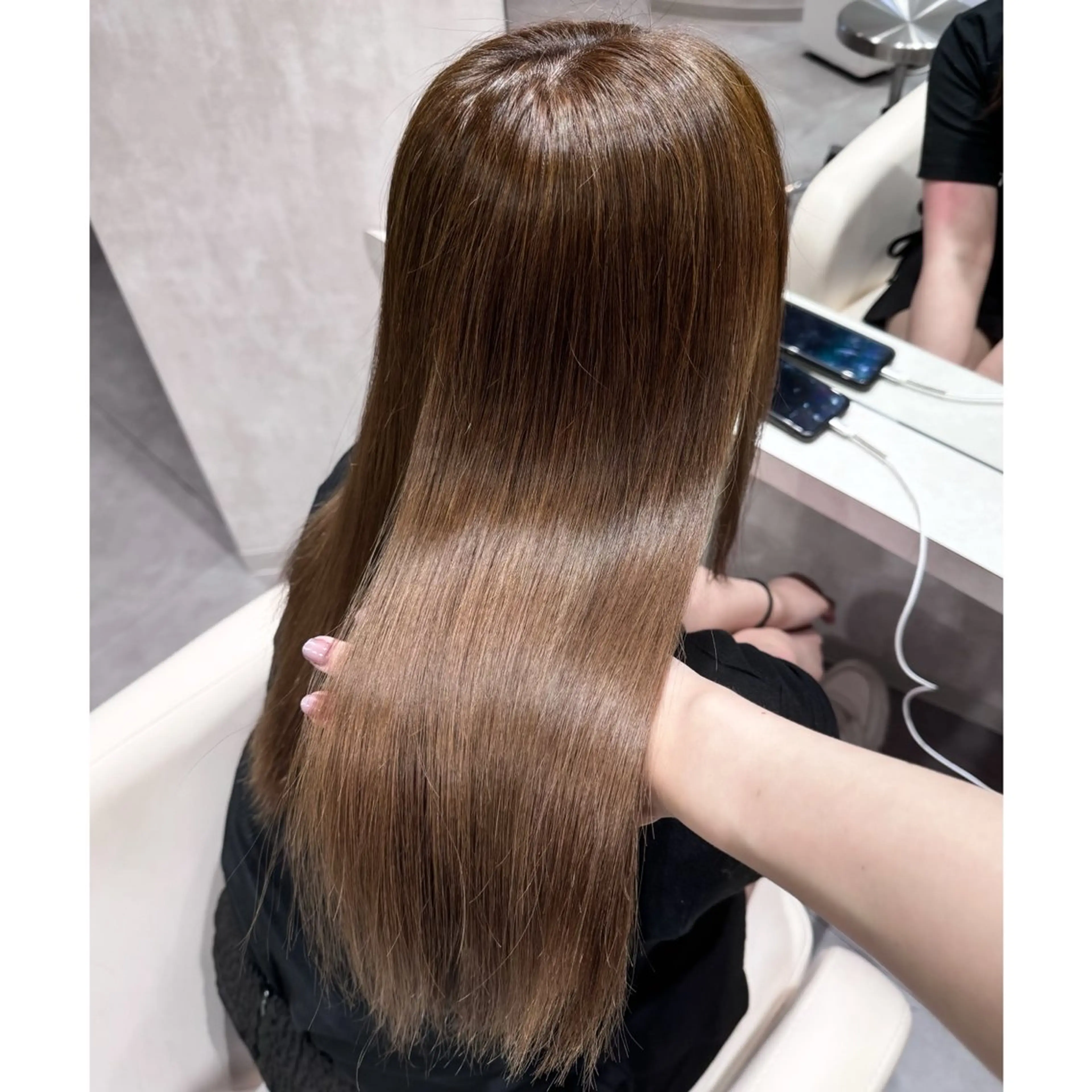 ロング カラー ブリーチ ヘアカラー LOTTA CUCCI所属・miyu /トレンド カラー×艶髪のヘアスタイル