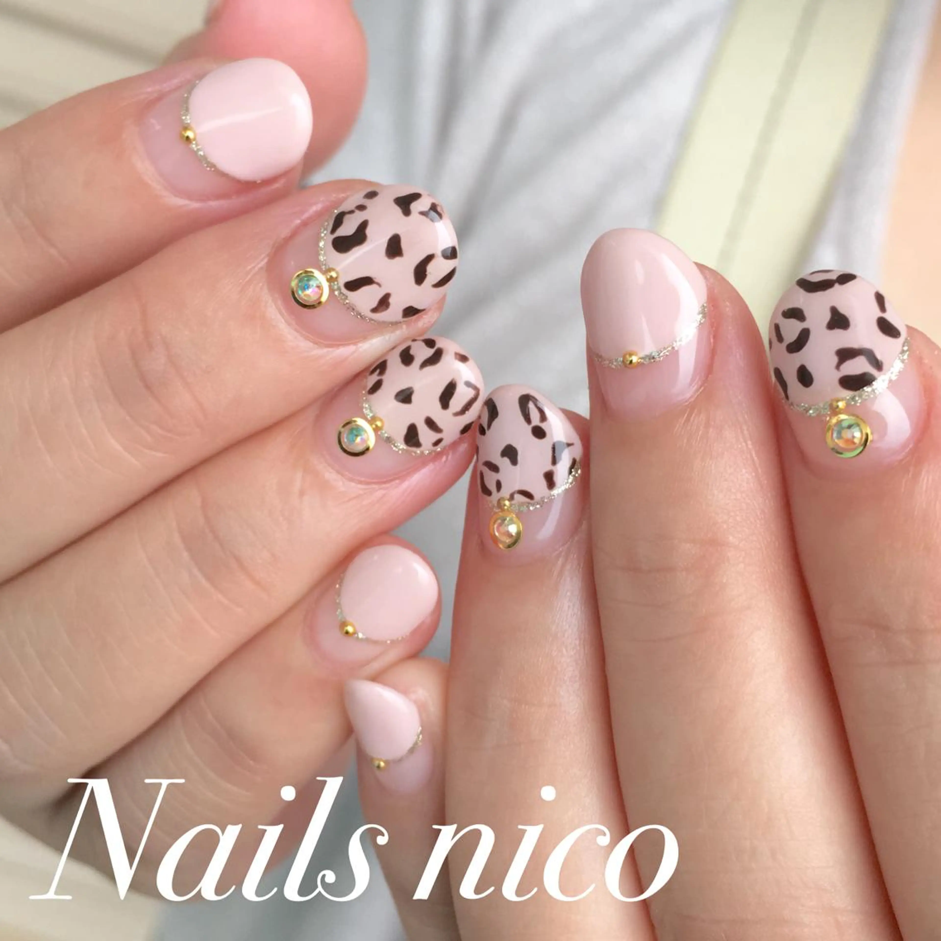 ショート ネイル アニマル柄 NAILS NICOのネイルデザイン