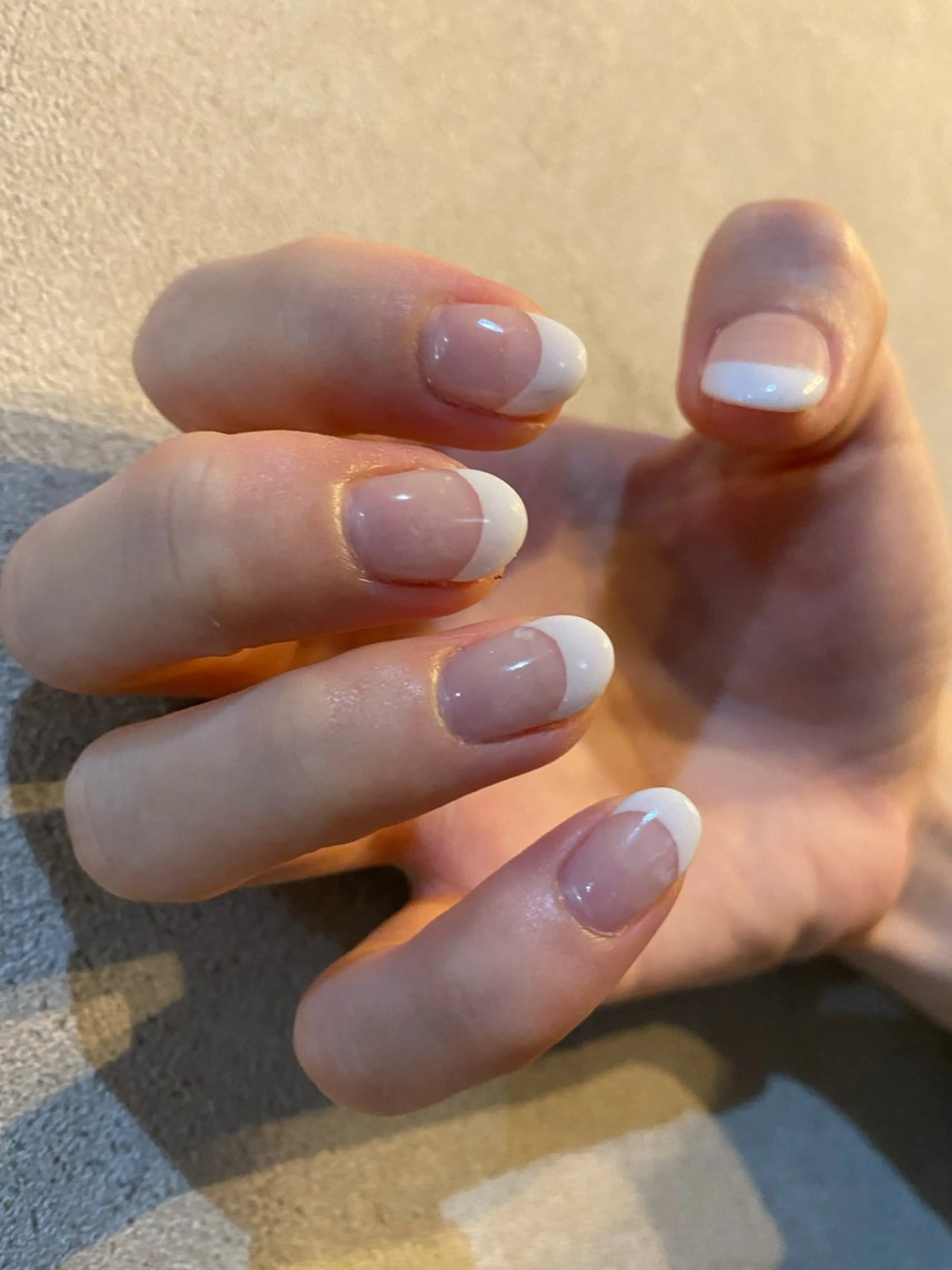 ネイル フレンチネイル ハンドネイル Yarm As Etelのネイルデザイン