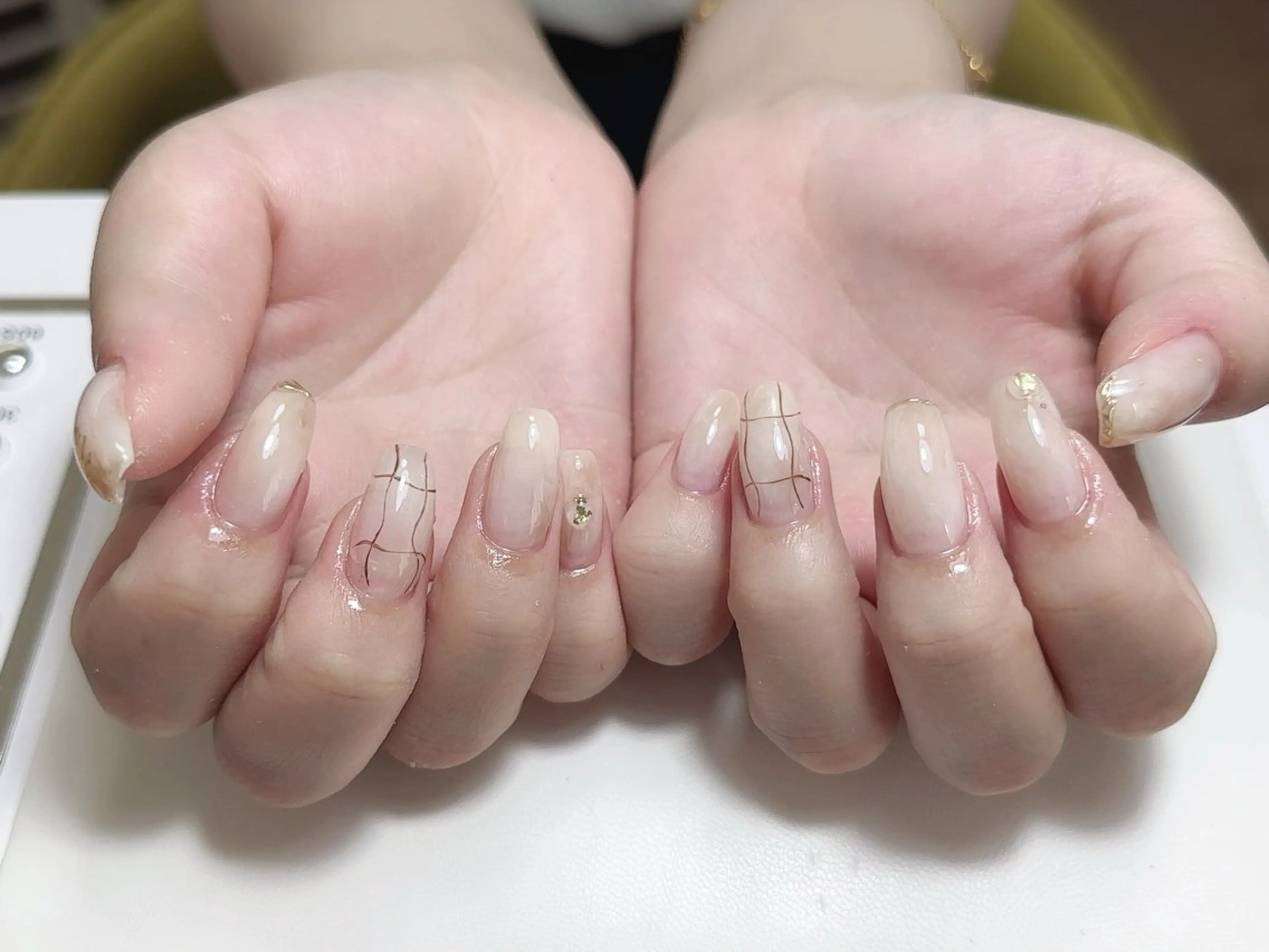 ネイル ハンドネイル NAIL CIRCLESのネイルデザイン
