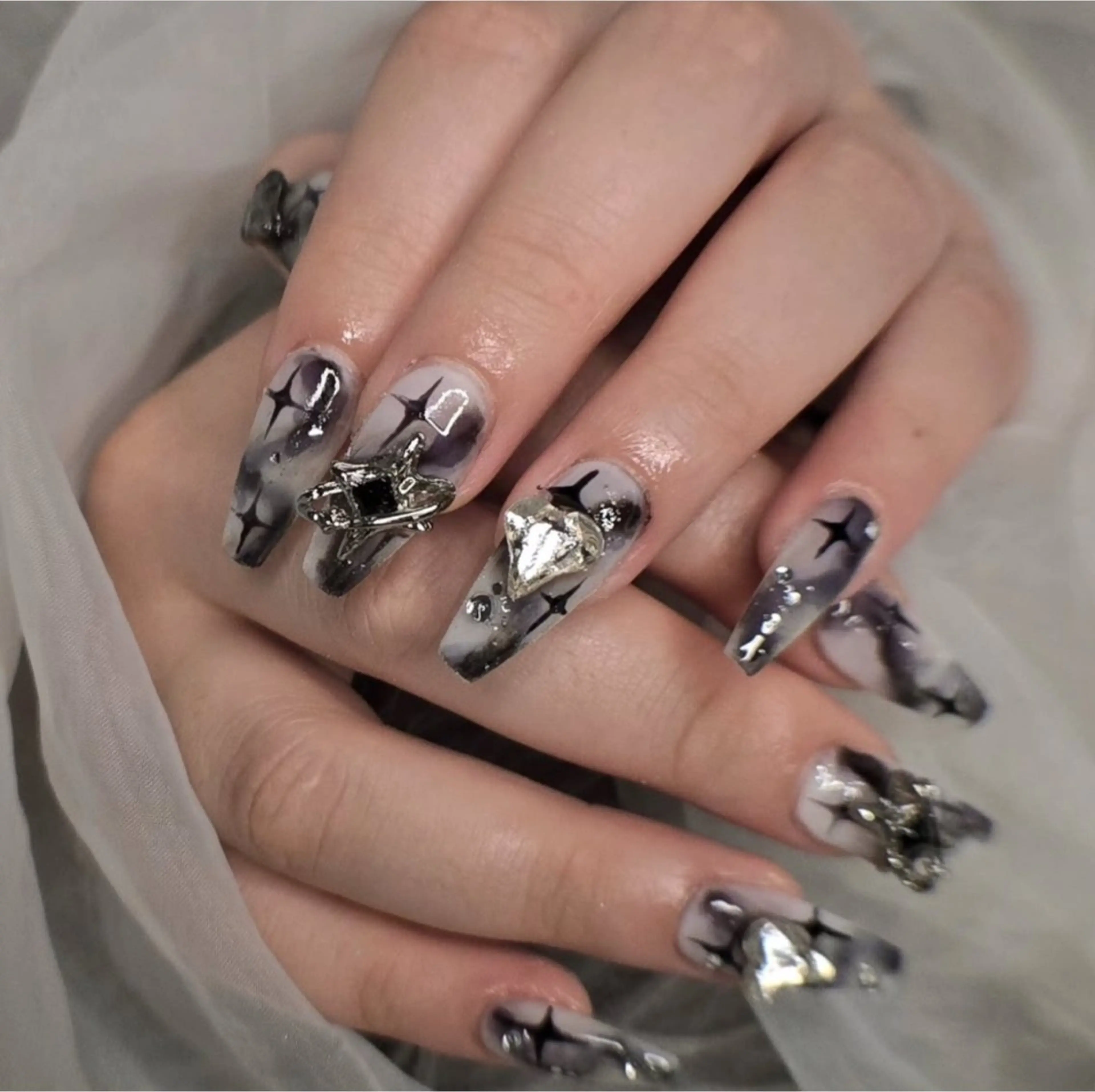 ネイル アニマル柄 オーロラネイル チークネイル フラッシュネイル ジェルネイル ハンドネイル Lina所属・Hina Nailのネイルデザイン