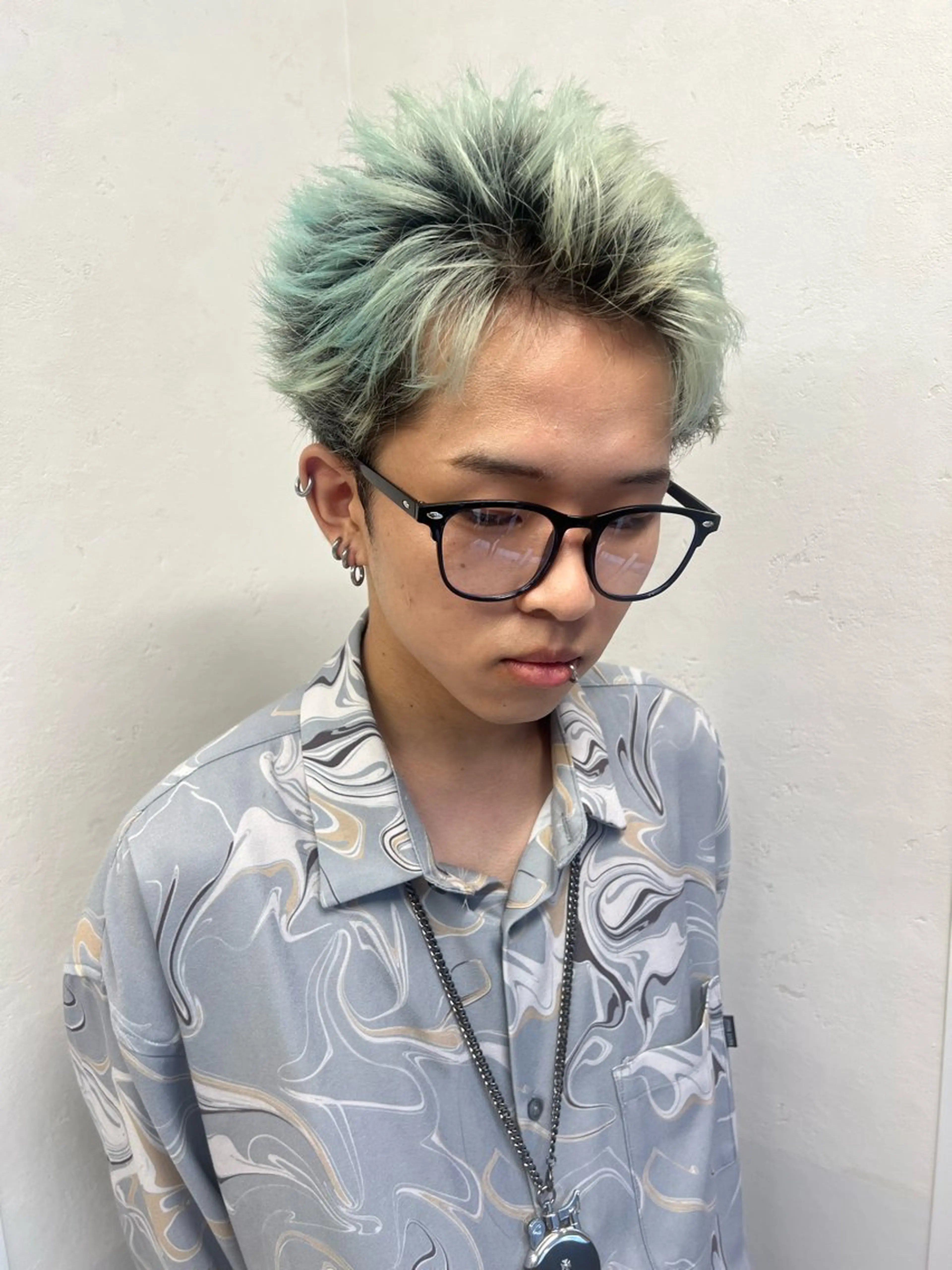 【💙メンズ限定💙】シャンプー＋カット＋さら艶トリートメント＋カレンアイブロウデザインの写真