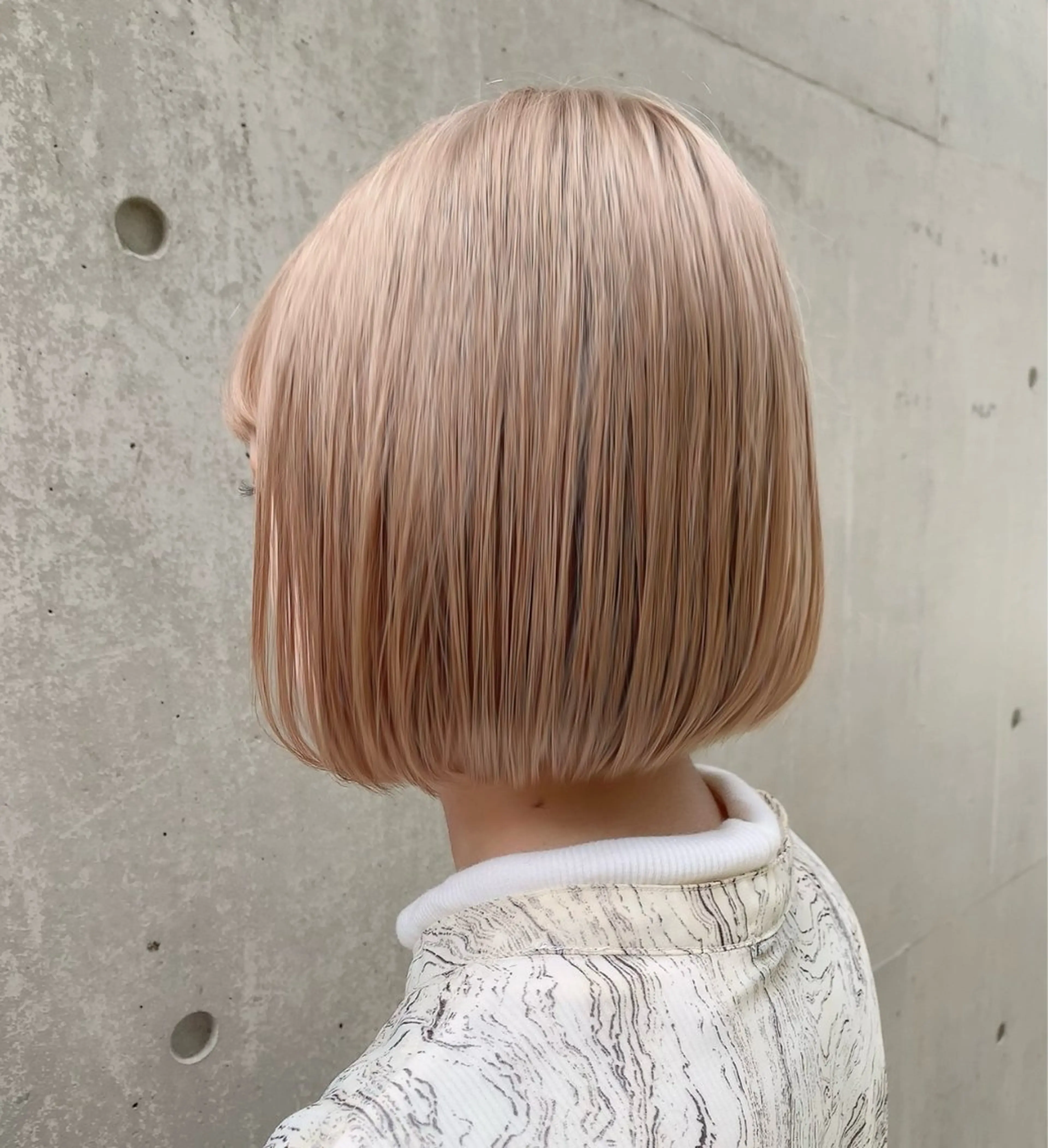 ショート カラー ブリーチ ブロンド カット ヘアカラー トリートメント ✨トレンド特化美容師 WILL上村　拳吾のヘアスタイル