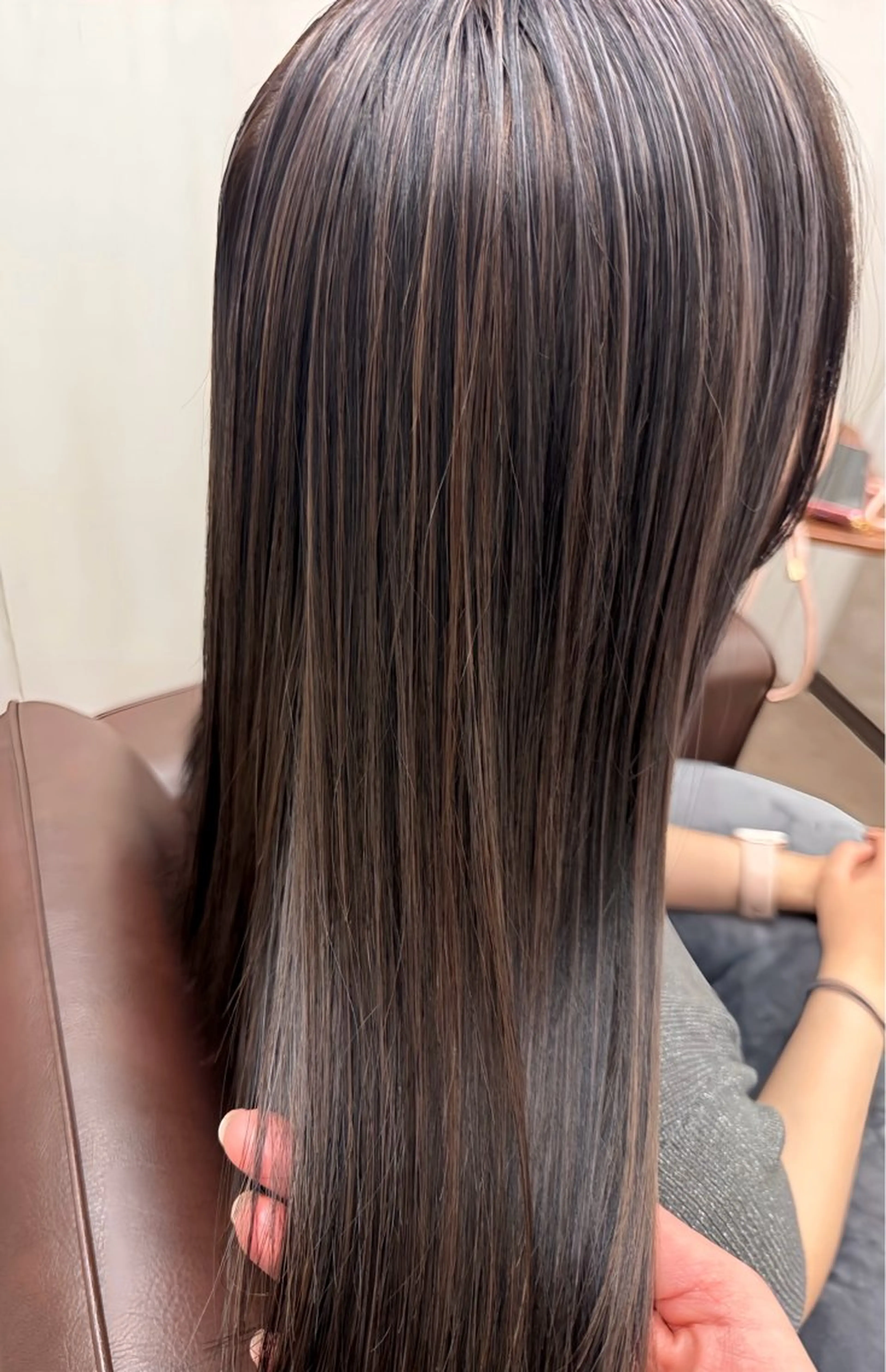 ロング カラー カット ヘアカラー トリートメント 髪質改善🪽半個室 サロン新宿3丁目のヘアスタイル