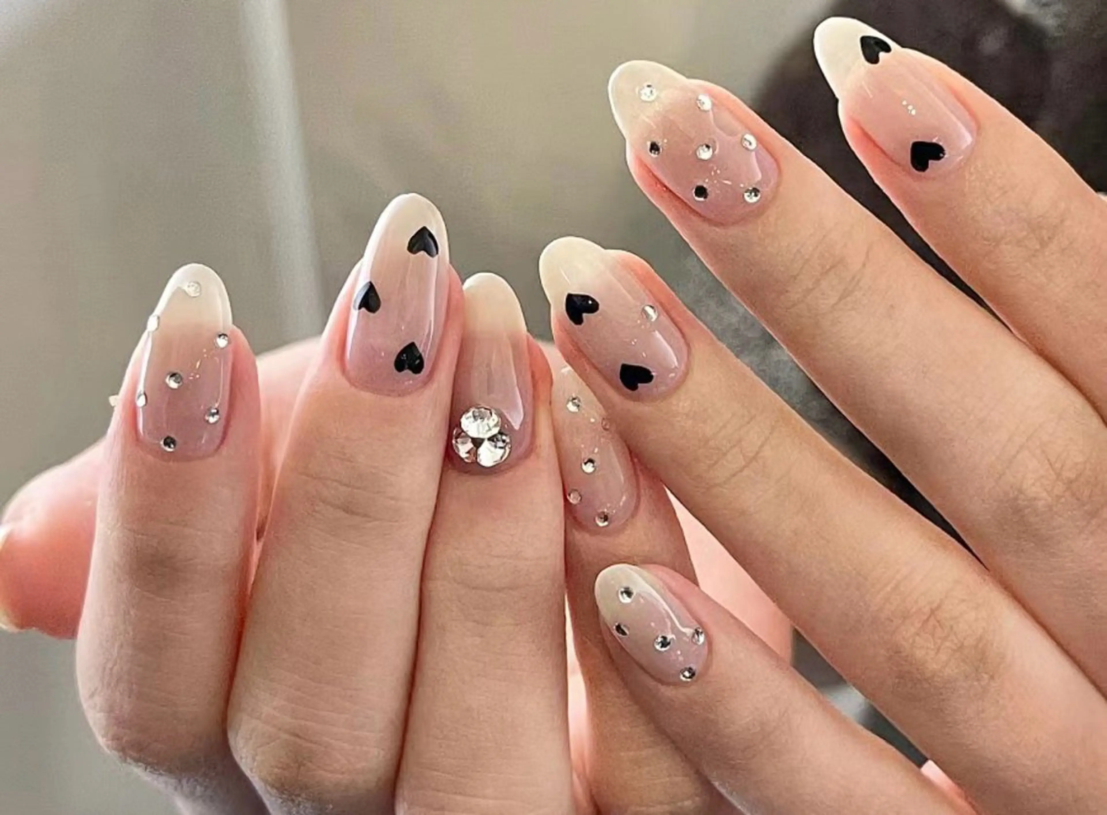 ネイル 長さ出し フレンチネイル グラデーション マグネットネイル マグネットフレンチ ハンドネイル ハンドケア 💕ドリーミー ネイル💕のネイルデザイン