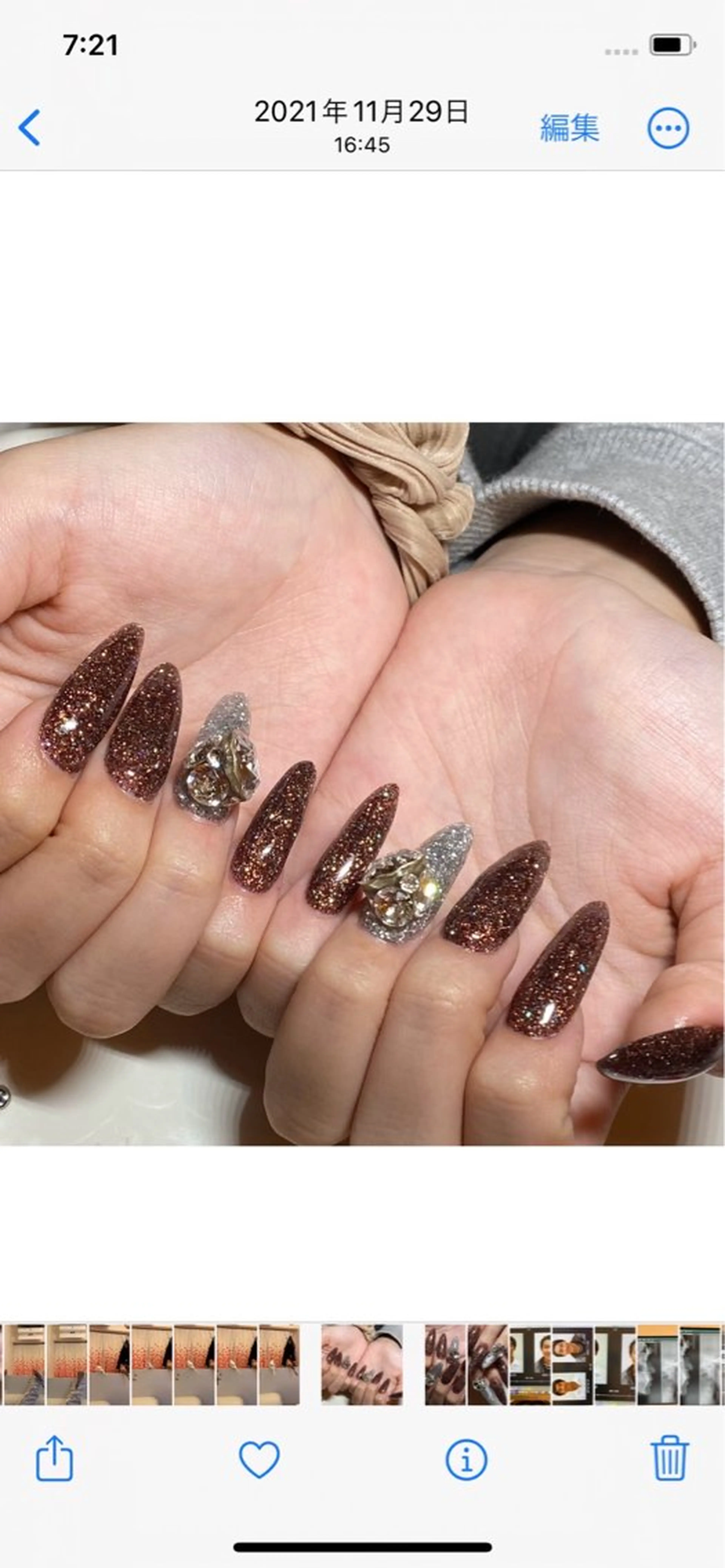 ネイル YOLO NAILのネイルデザイン